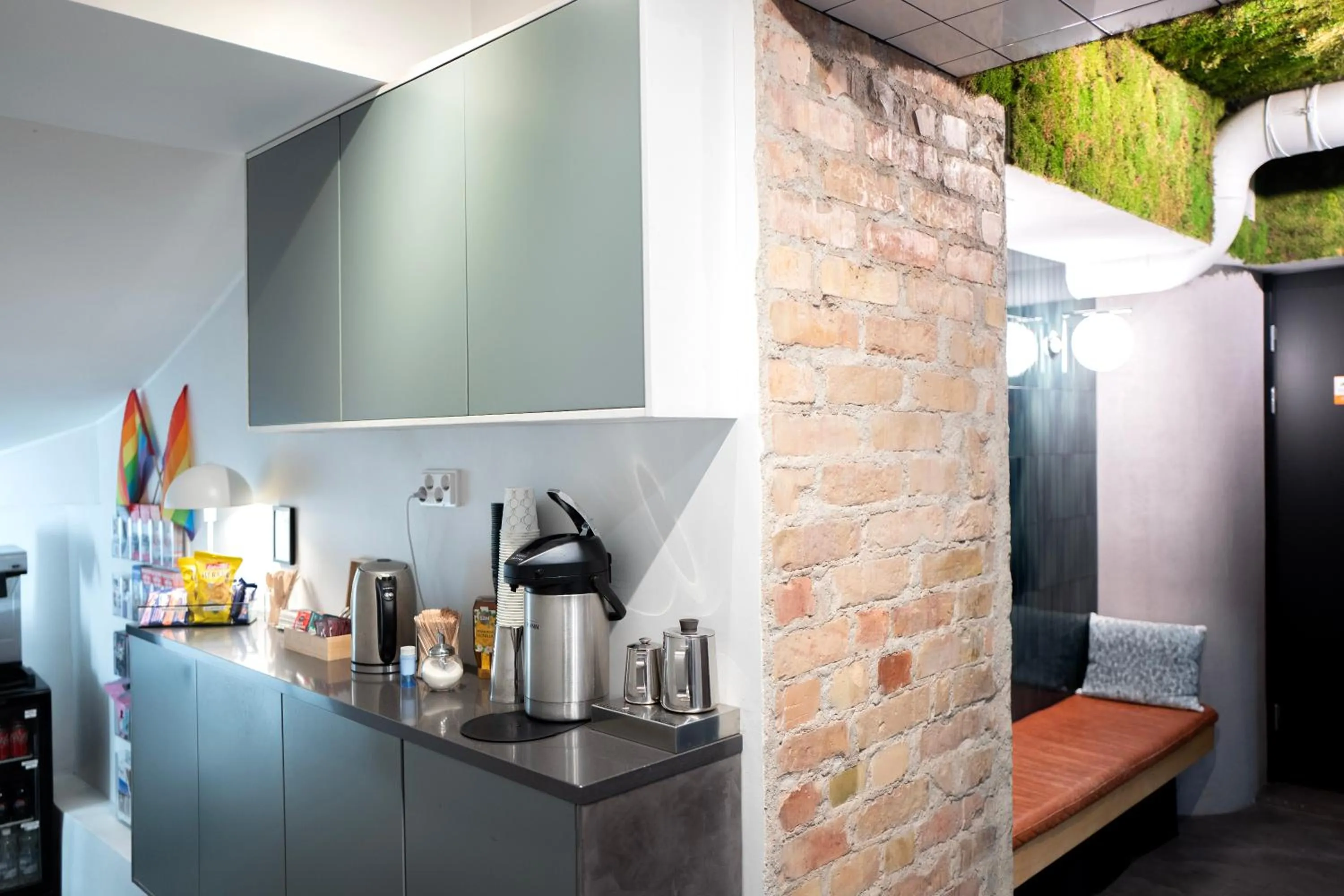 Coffee/tea facilities in Hotel Finn