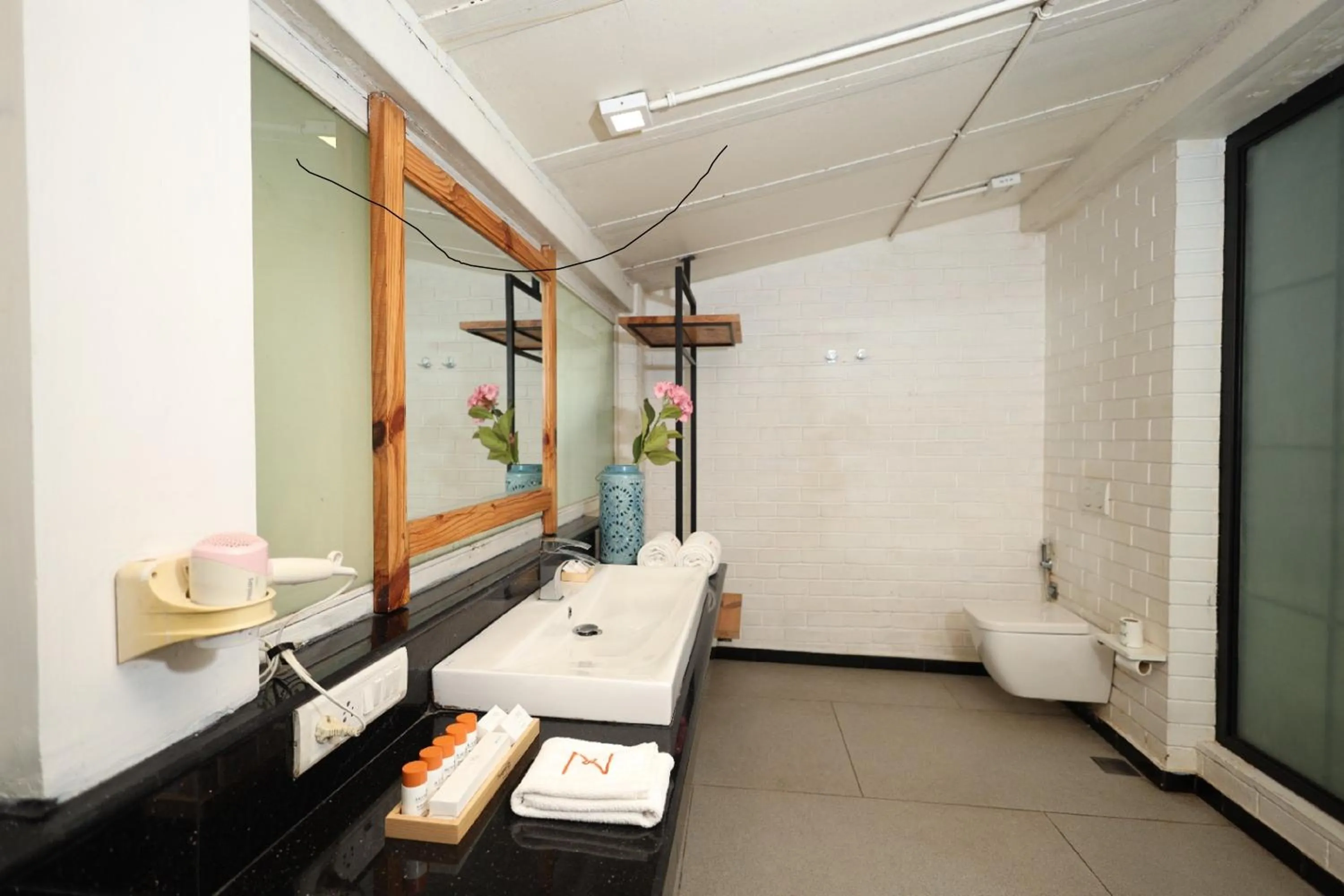 Bathroom in The Tamarind Hotel - A Boutique Heritage Stay, Anjuna - Goa