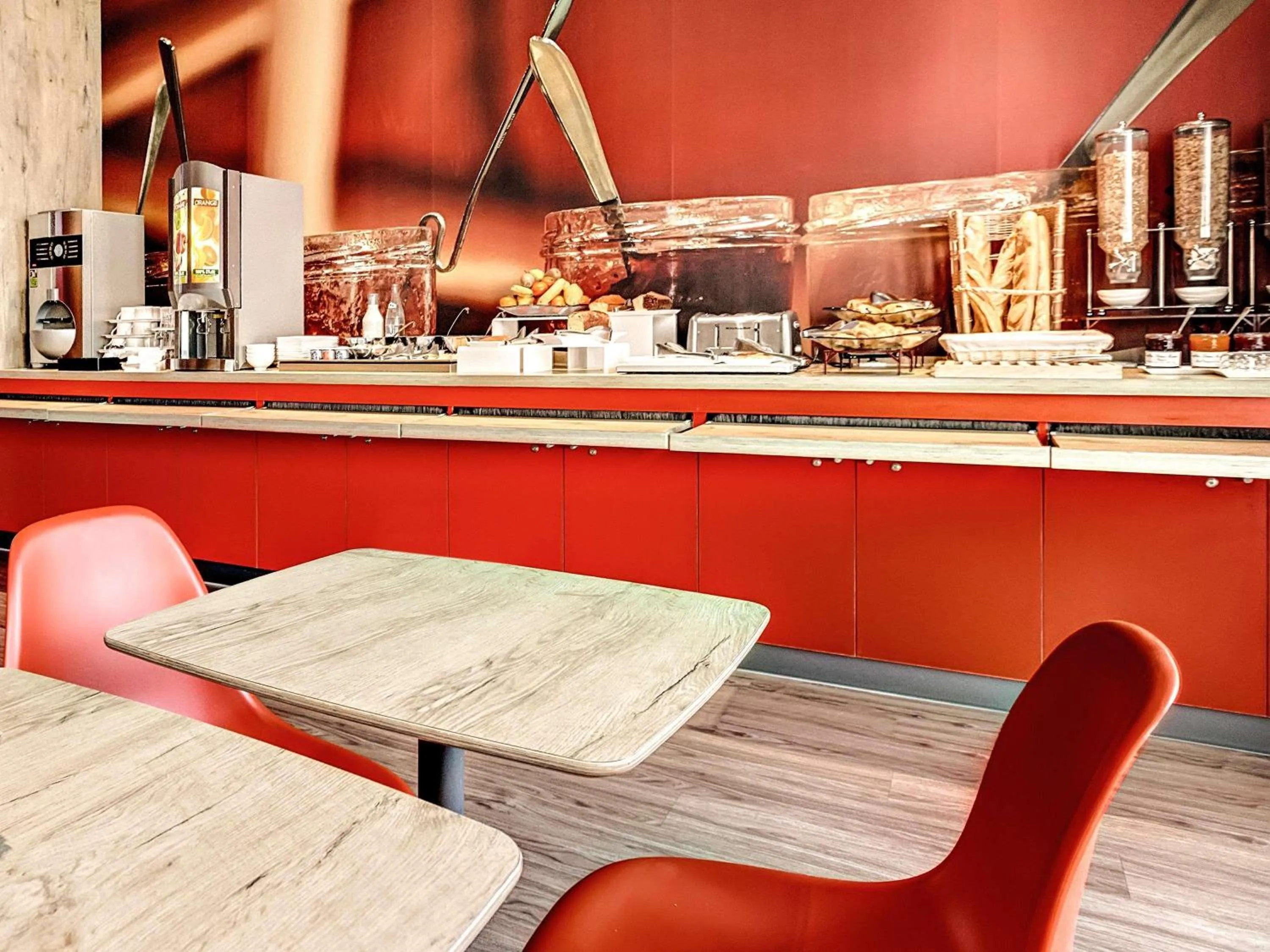 Breakfast in Ibis Agen Centre Gare