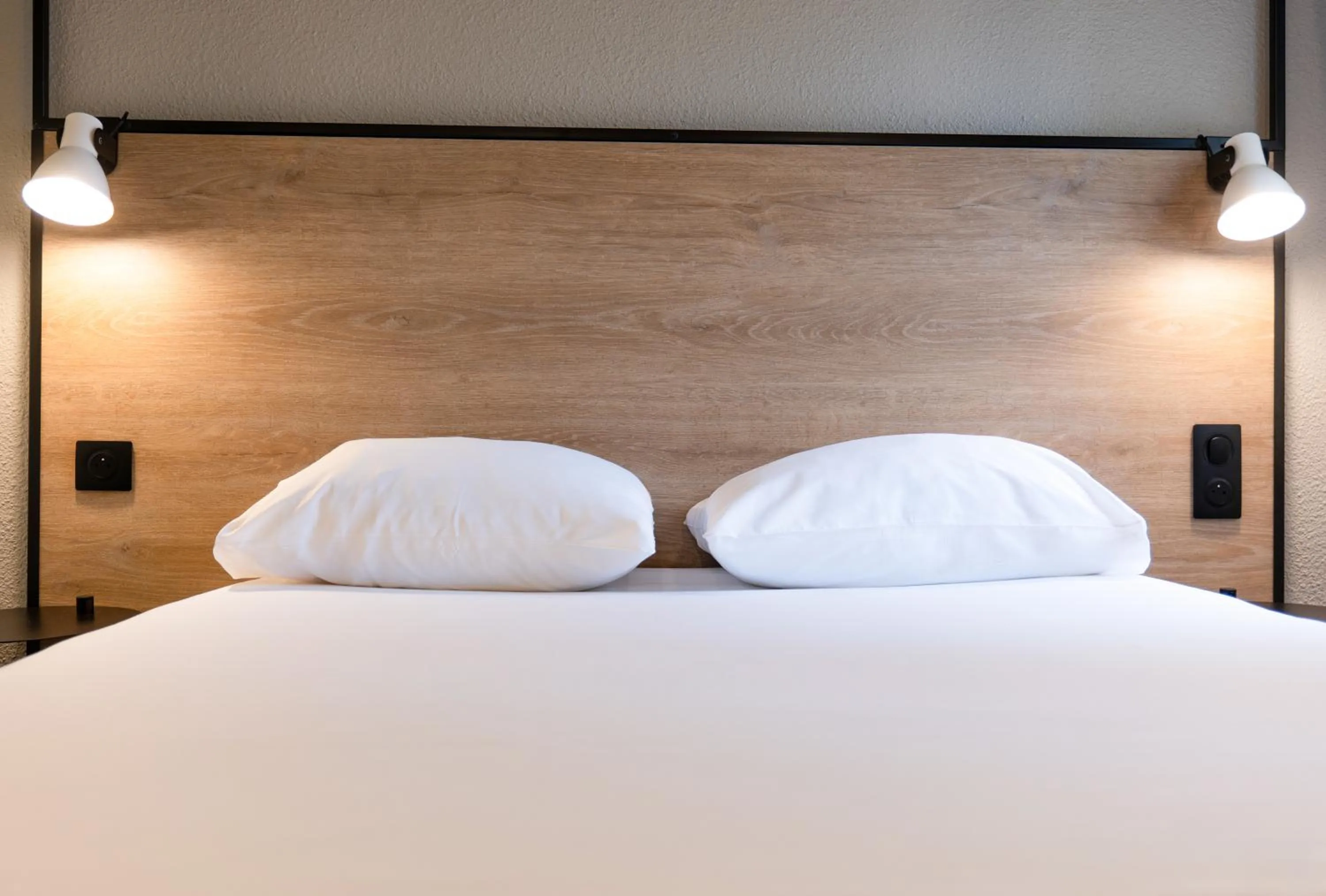 Bed in Ibis Agen Centre Gare