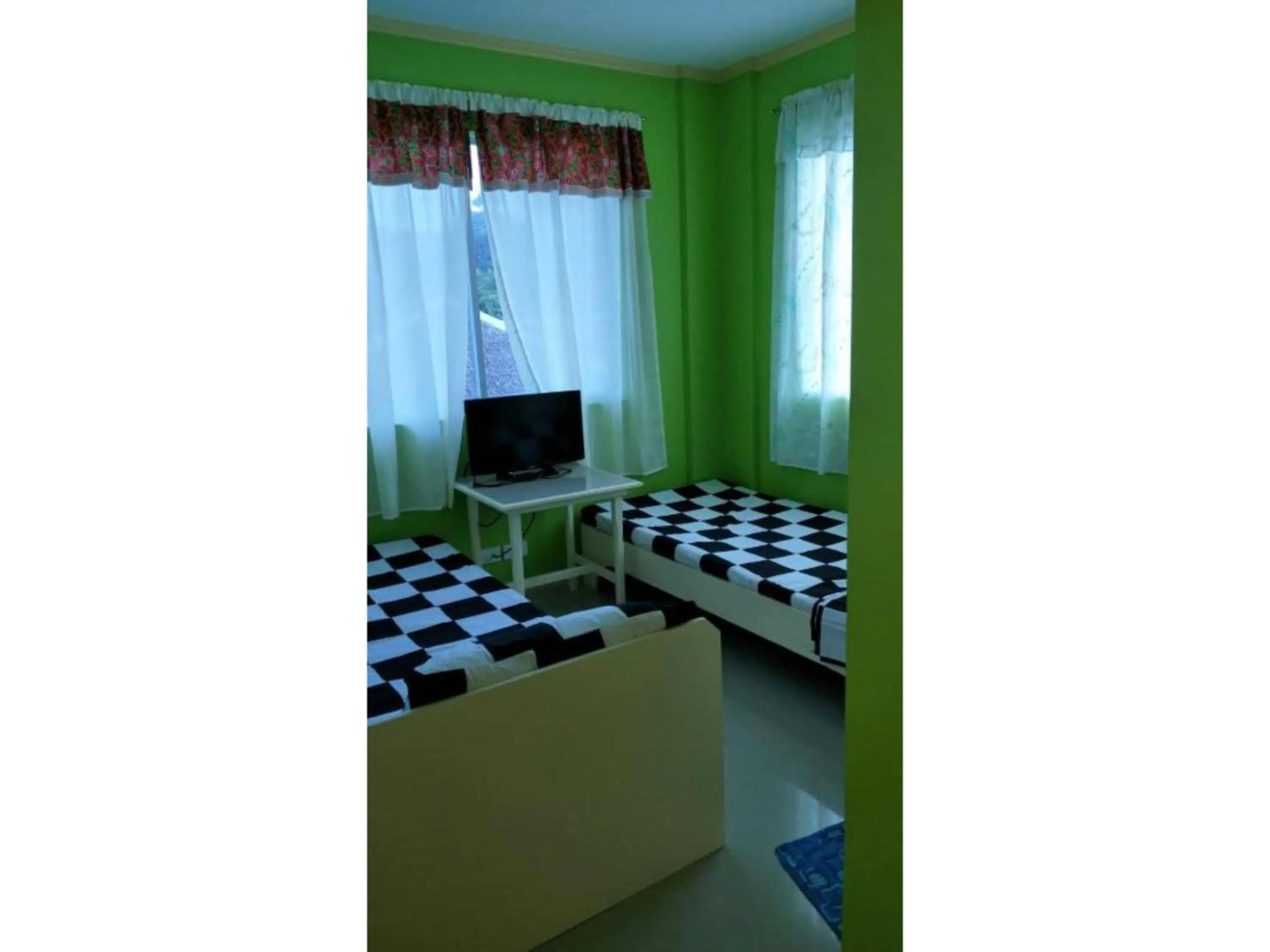 Bedroom, Bed in Twin AP Homes