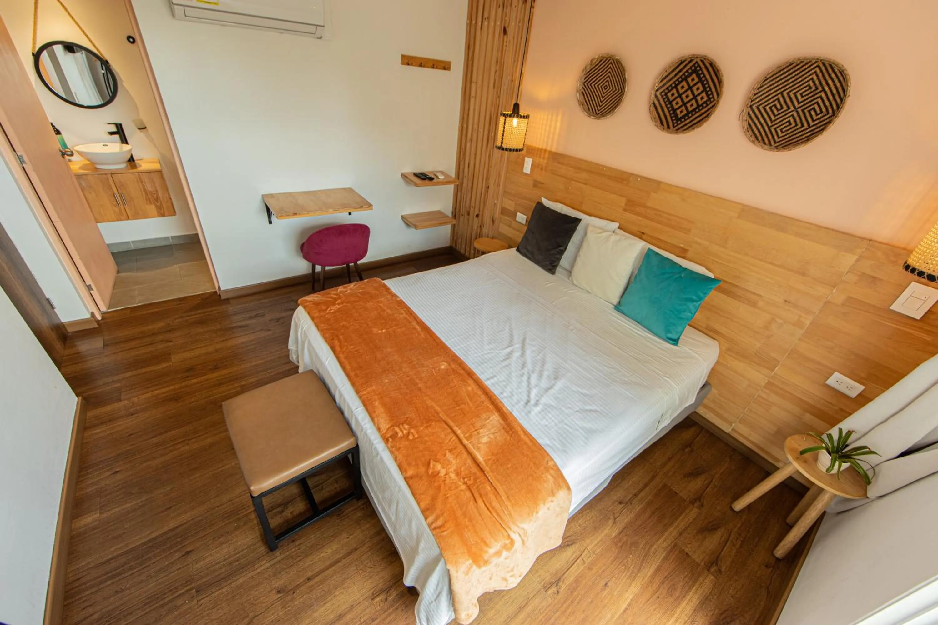 TV and multimedia, Bed in La Martina Boutique Hotel