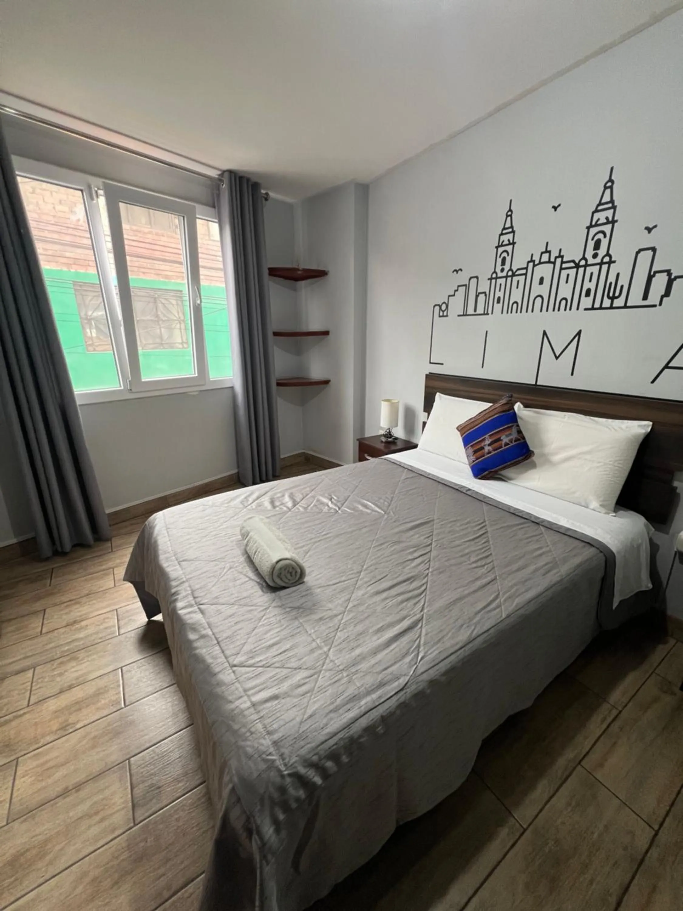 Bedroom, Bed in Lima Airport Tampu