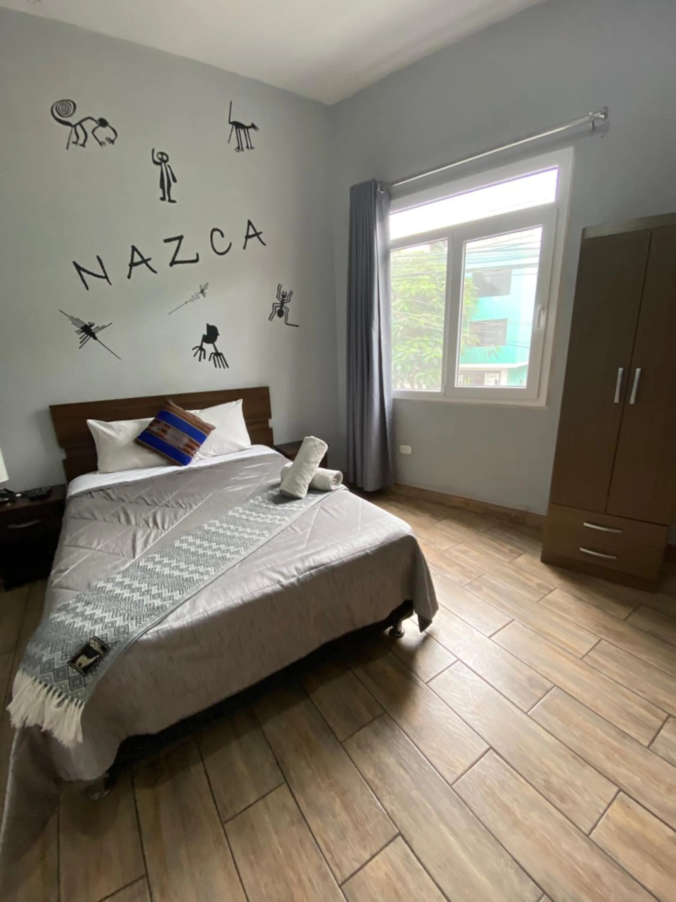 Bedroom, Bed in Lima Airport Tampu