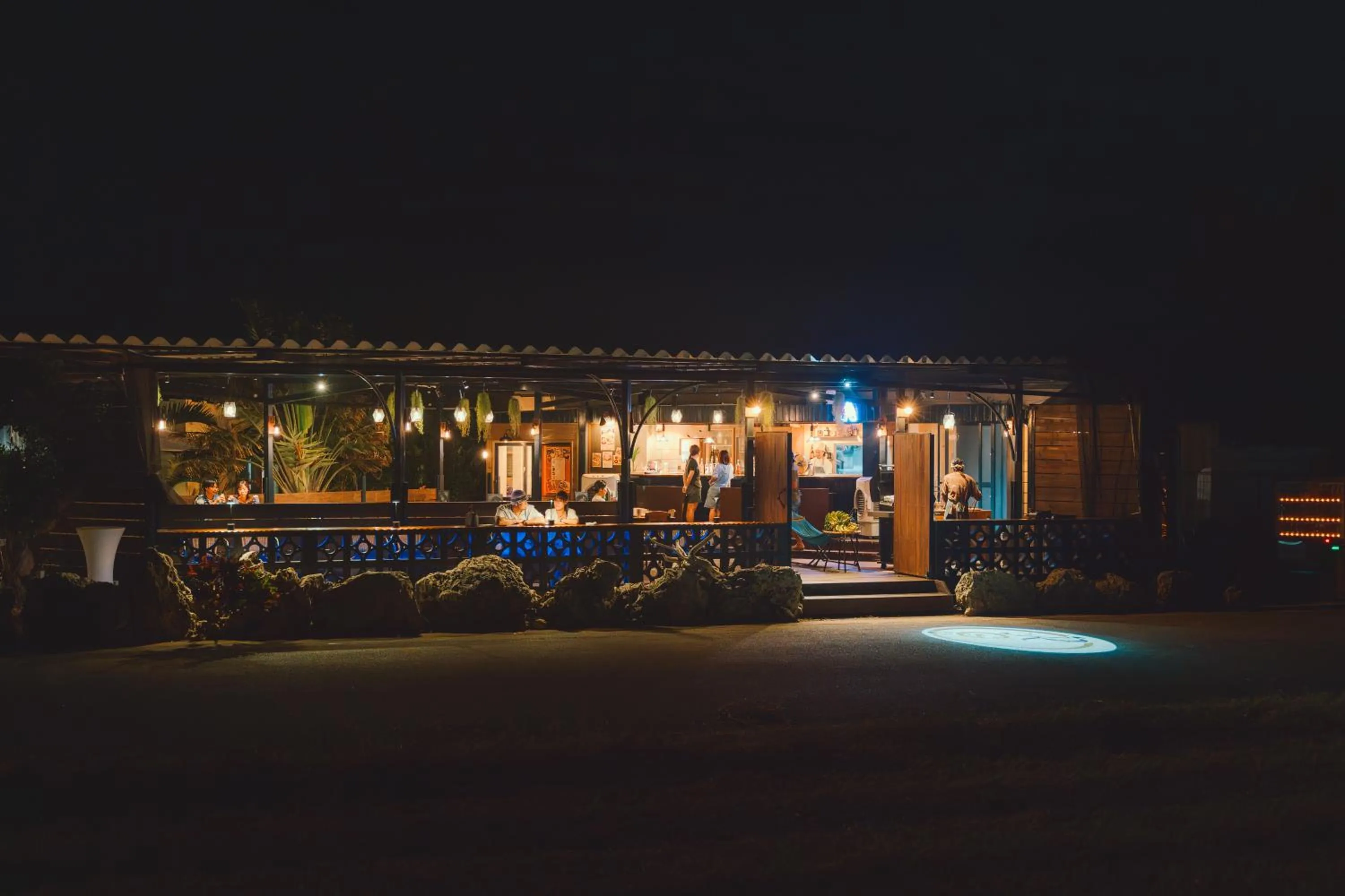 Restaurant/places to eat in BLANC MIYAKOJIMA 旧RuGu Glamping Resort