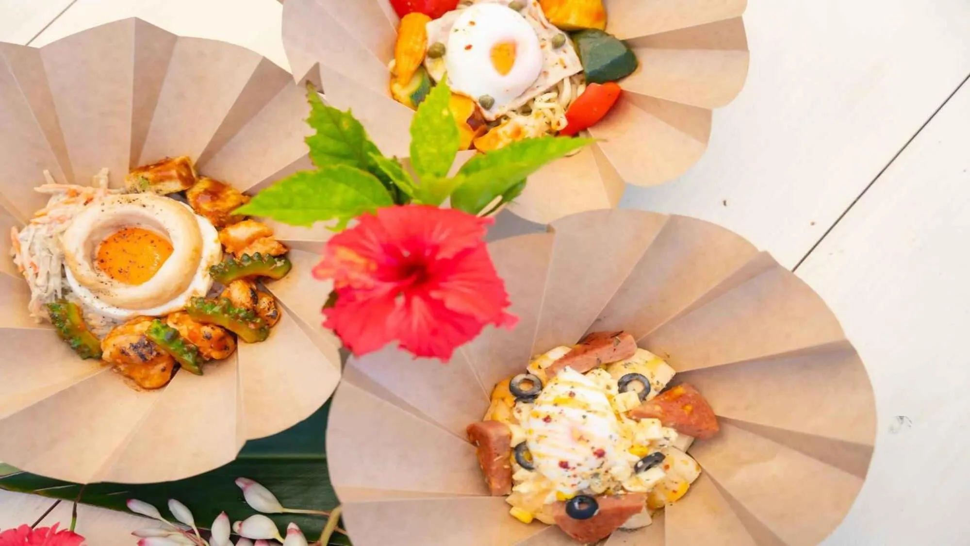 Restaurant/places to eat in BLANC MIYAKOJIMA 旧RuGu Glamping Resort