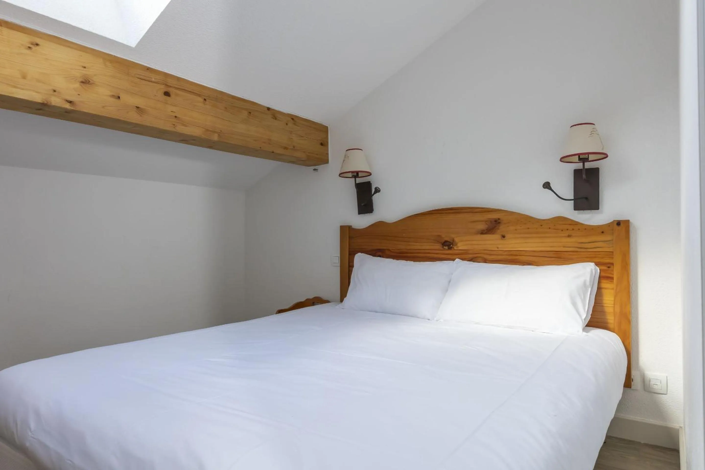 Bedroom, Bed in Résidence Odalys Les Bergers