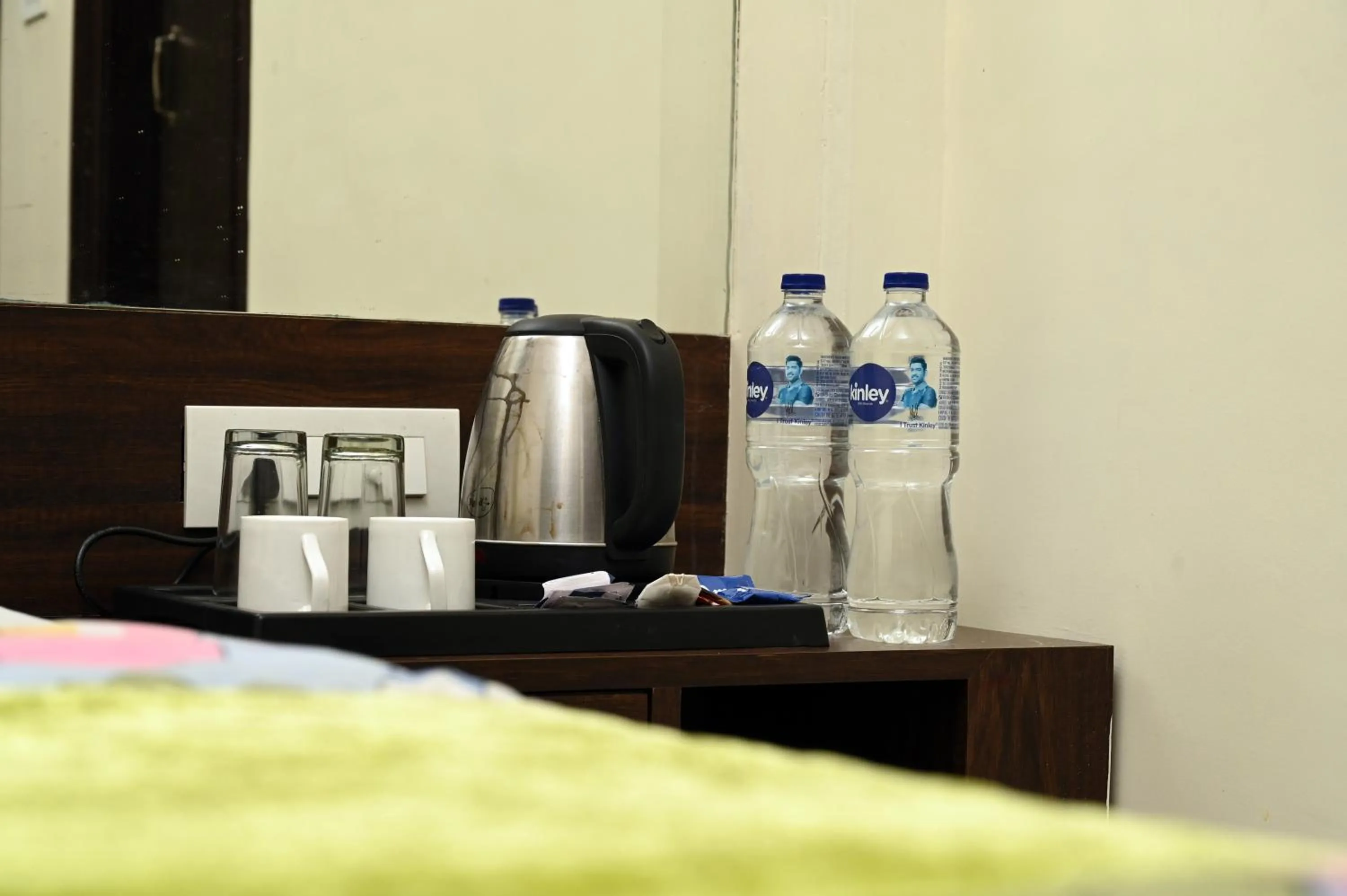 Bed in Hotel Pulse Inn- Near Jaipur Railway Station