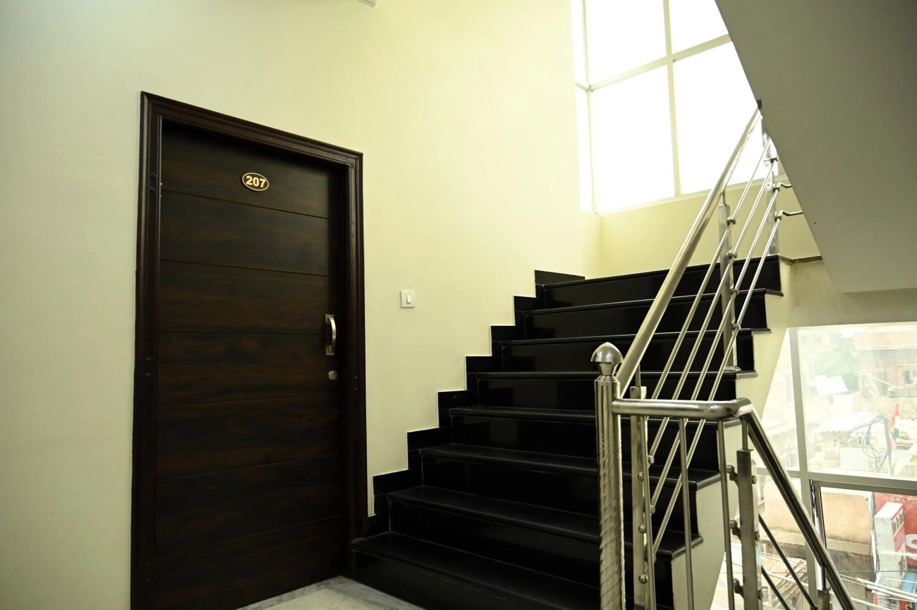 Lobby or reception in Hotel Pulse Inn- Near Jaipur Railway Station