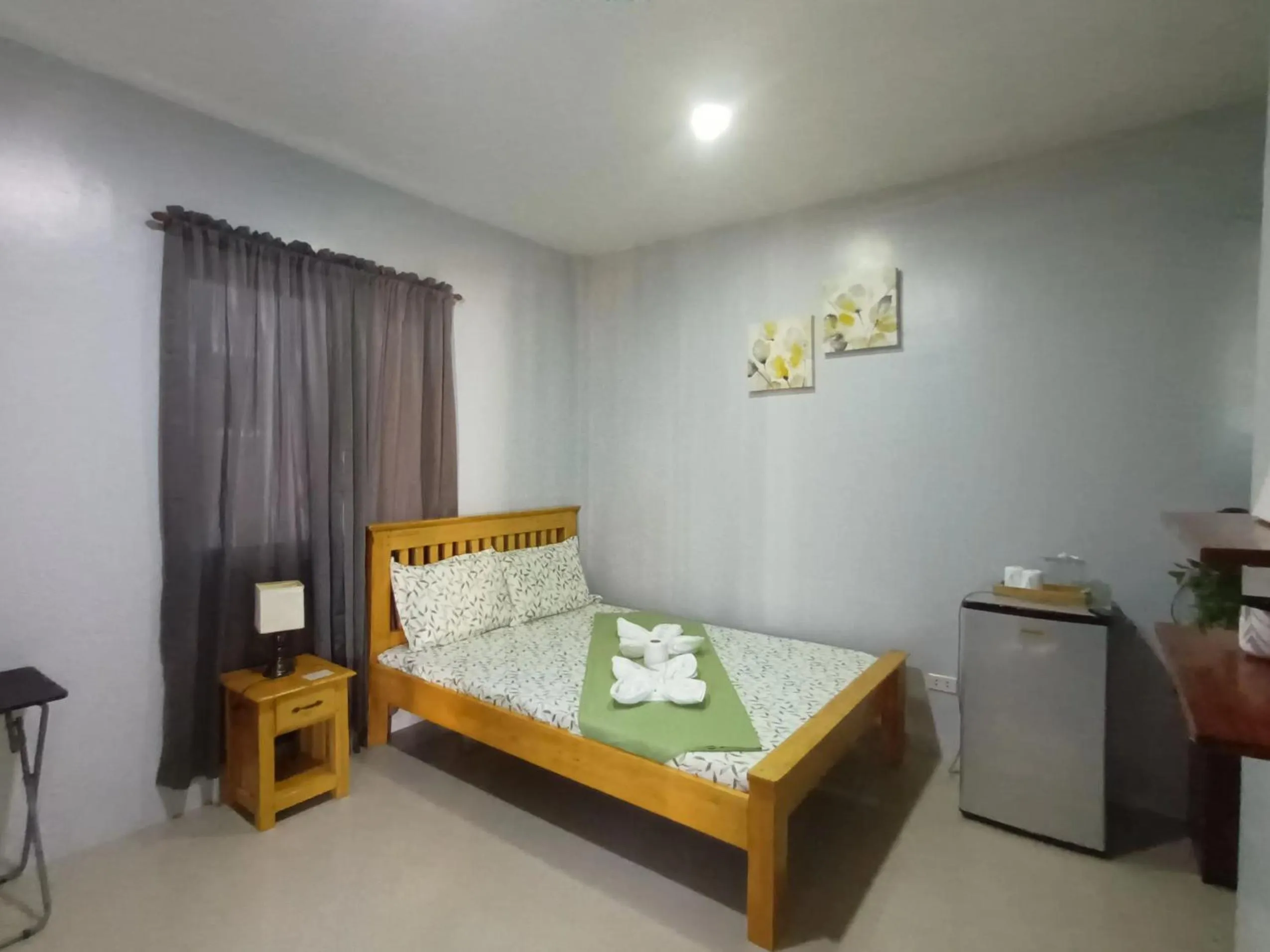 Bed in Grae’s Apartelle