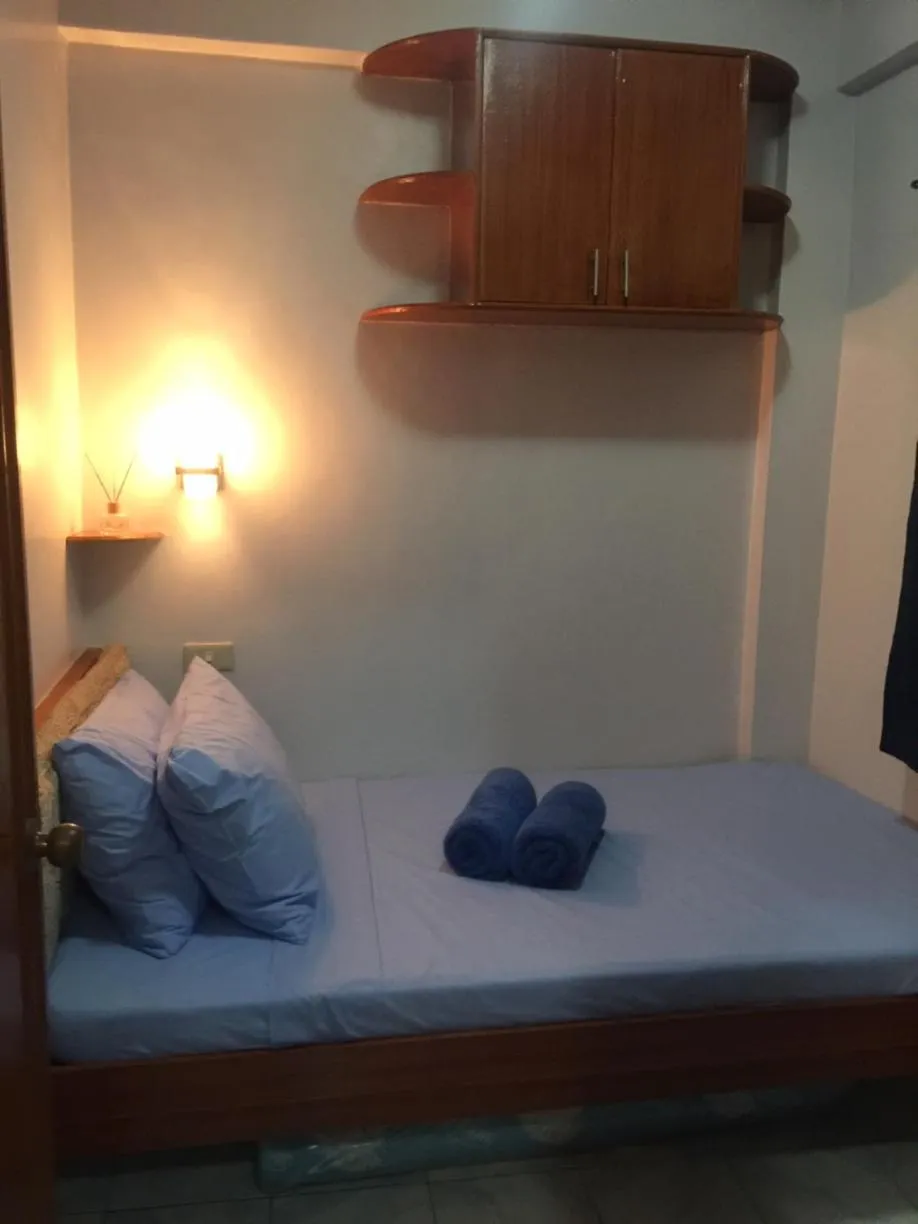 Bed in Las Pinas Serviced Apartment
