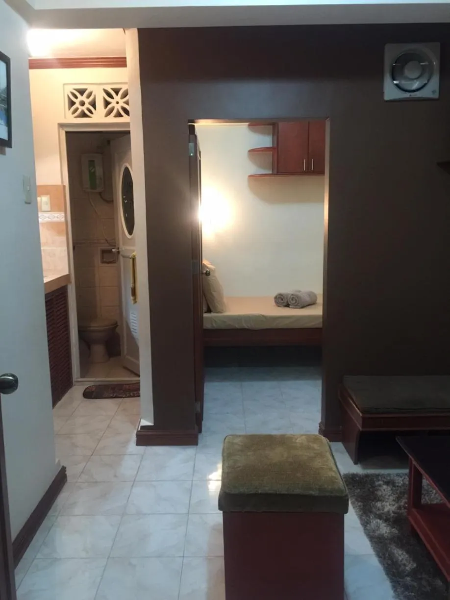 Las Pinas Serviced Apartment