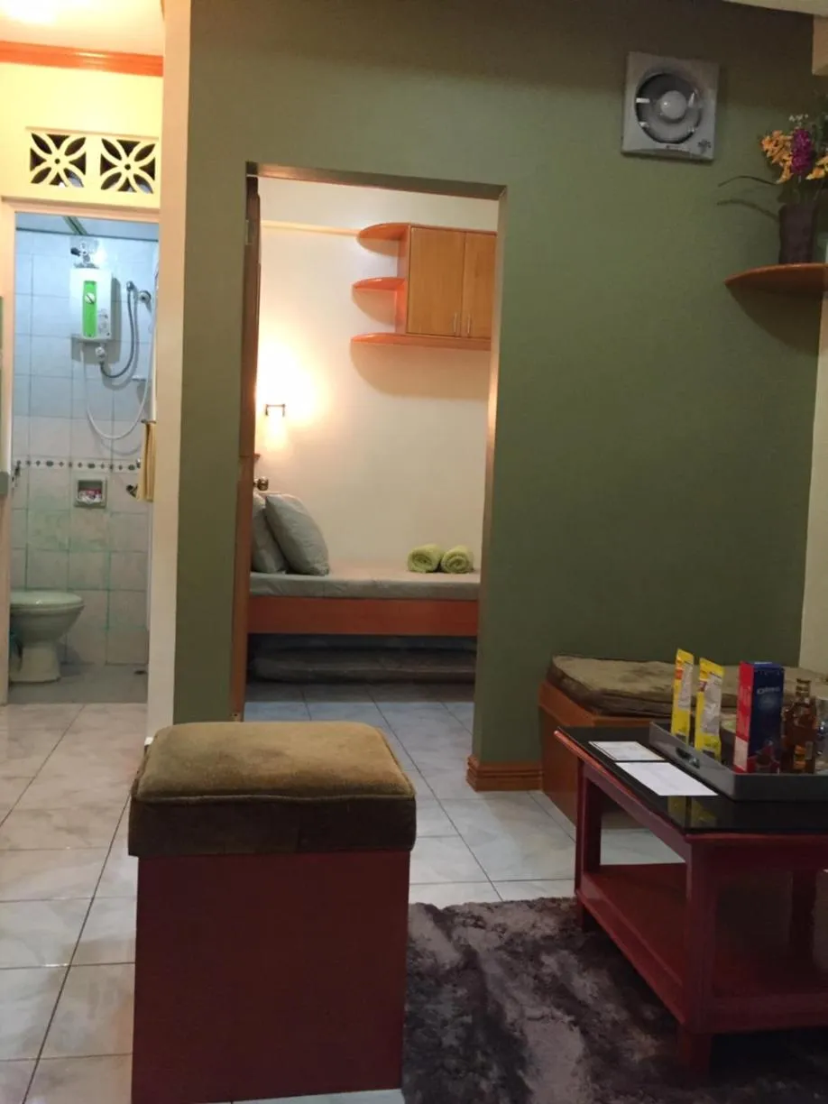 Las Pinas Serviced Apartment