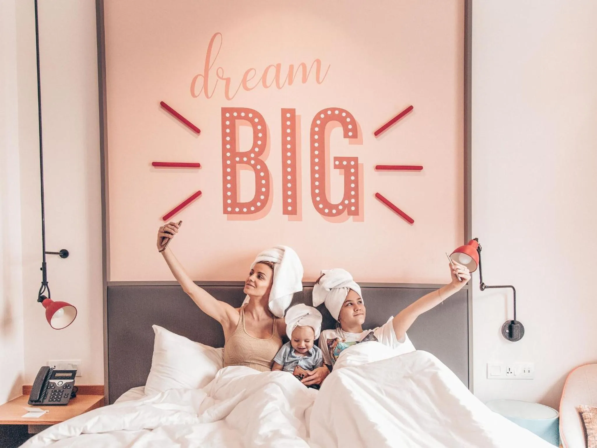 Bedroom, Bed in Rove At The Park