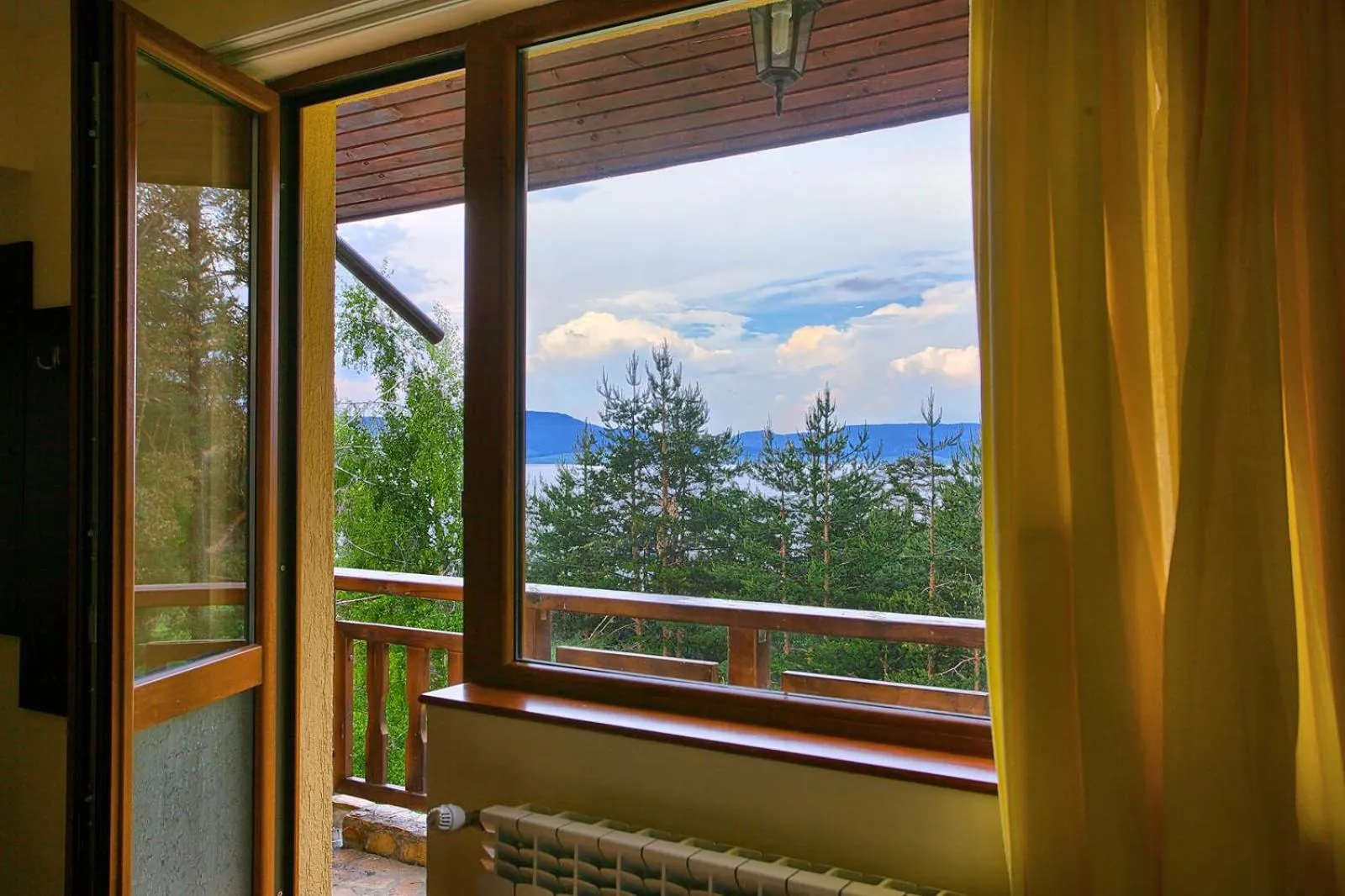 Balcony/Terrace in Guest House Slunchev Cviat