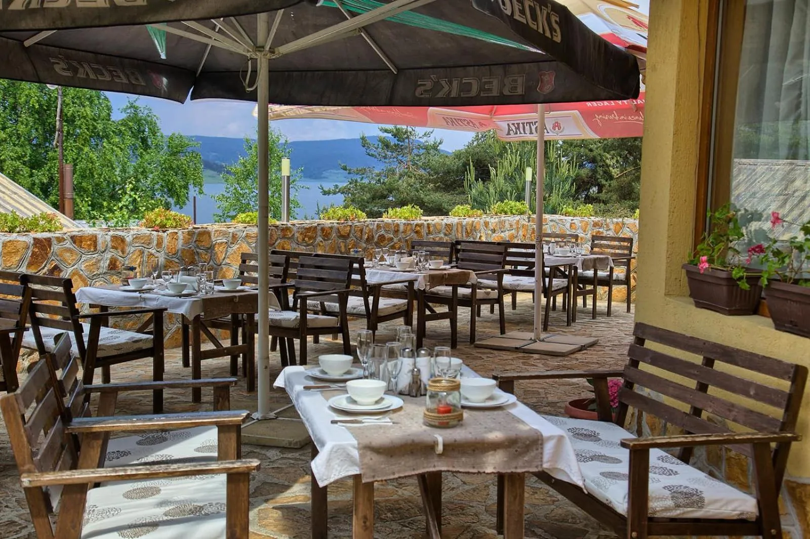 Restaurant/places to eat in Guest House Slunchev Cviat