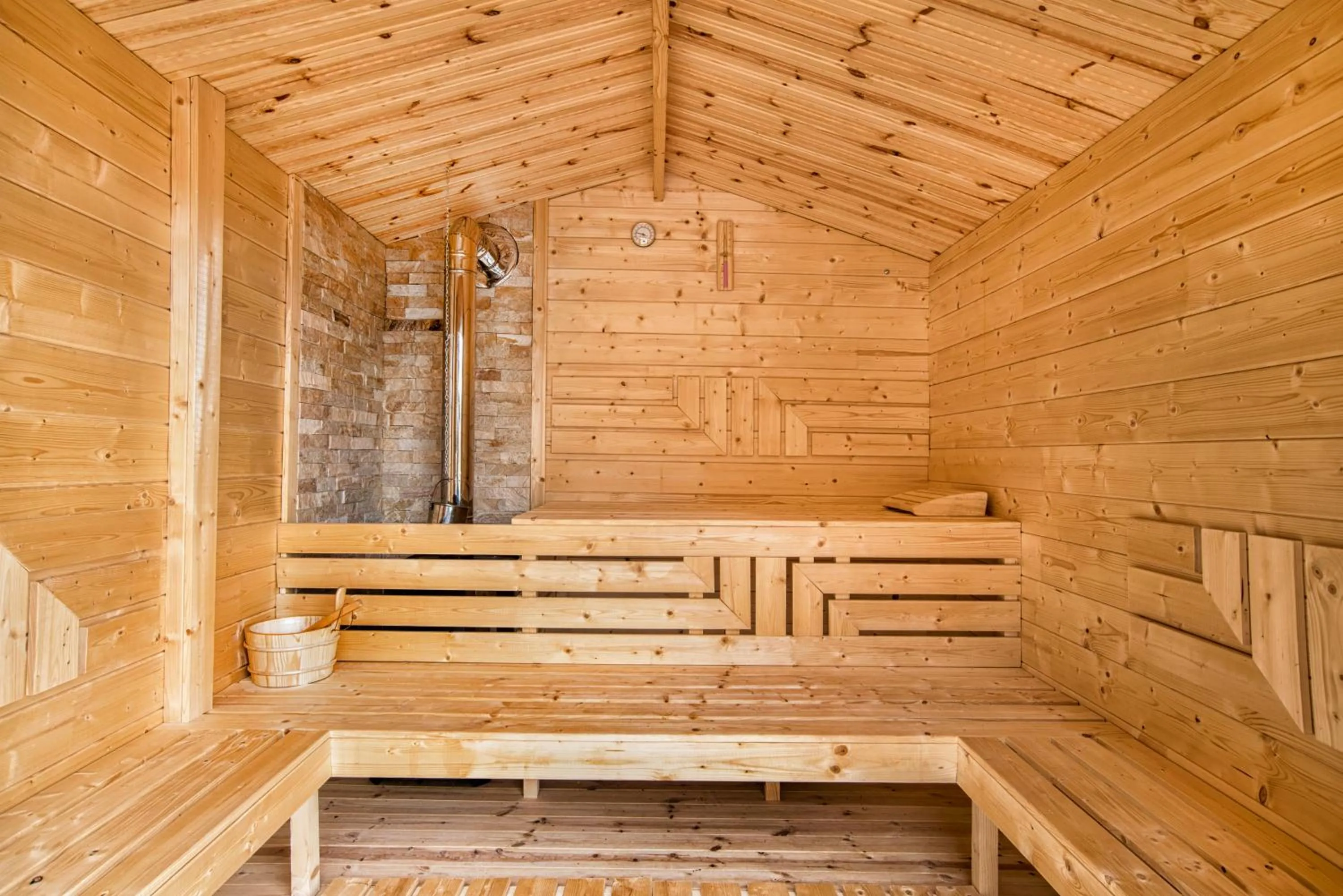 Sauna in Guest House Slunchev Cviat