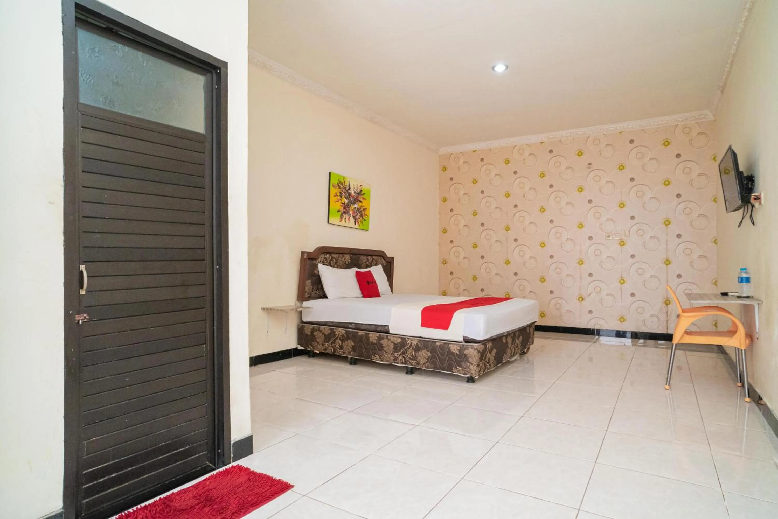 Bed in RedDoorz At Jalan Bukit Keminting