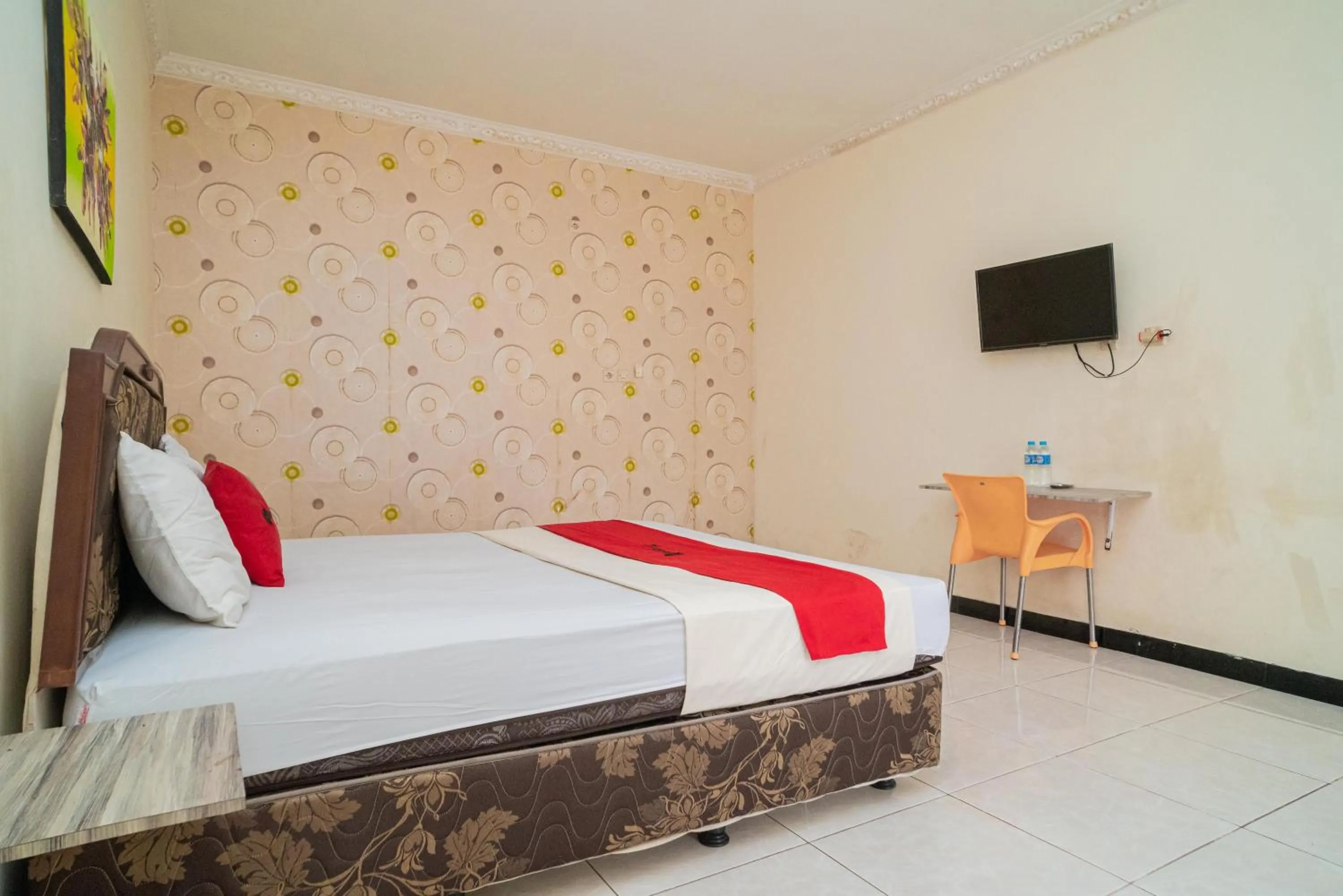 Bed in RedDoorz At Jalan Bukit Keminting