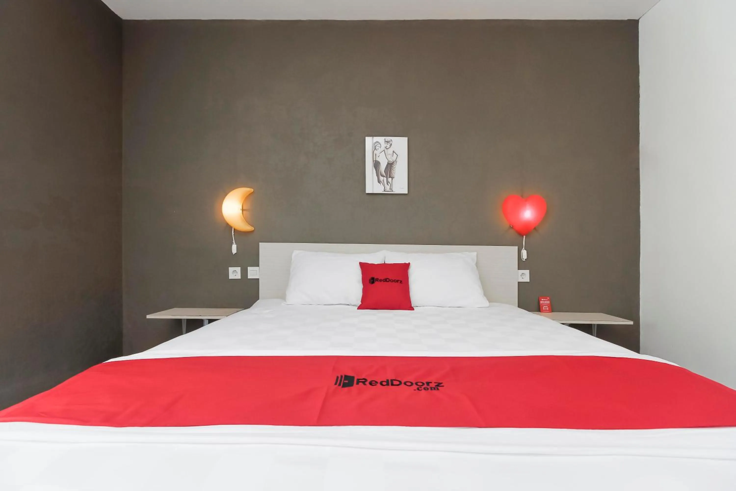 Bedroom, Bed in RedDoorz At Jalan Bukit Keminting