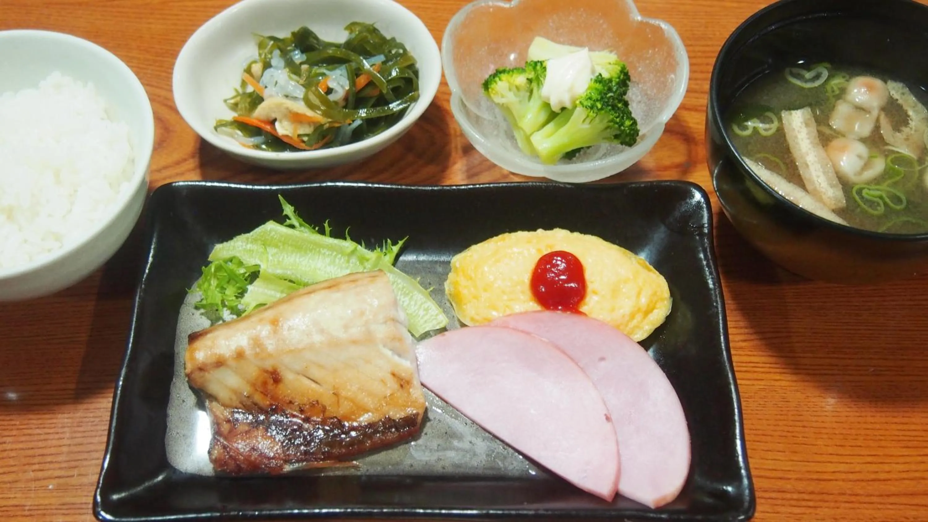 Asian breakfast in Hotel Pacific