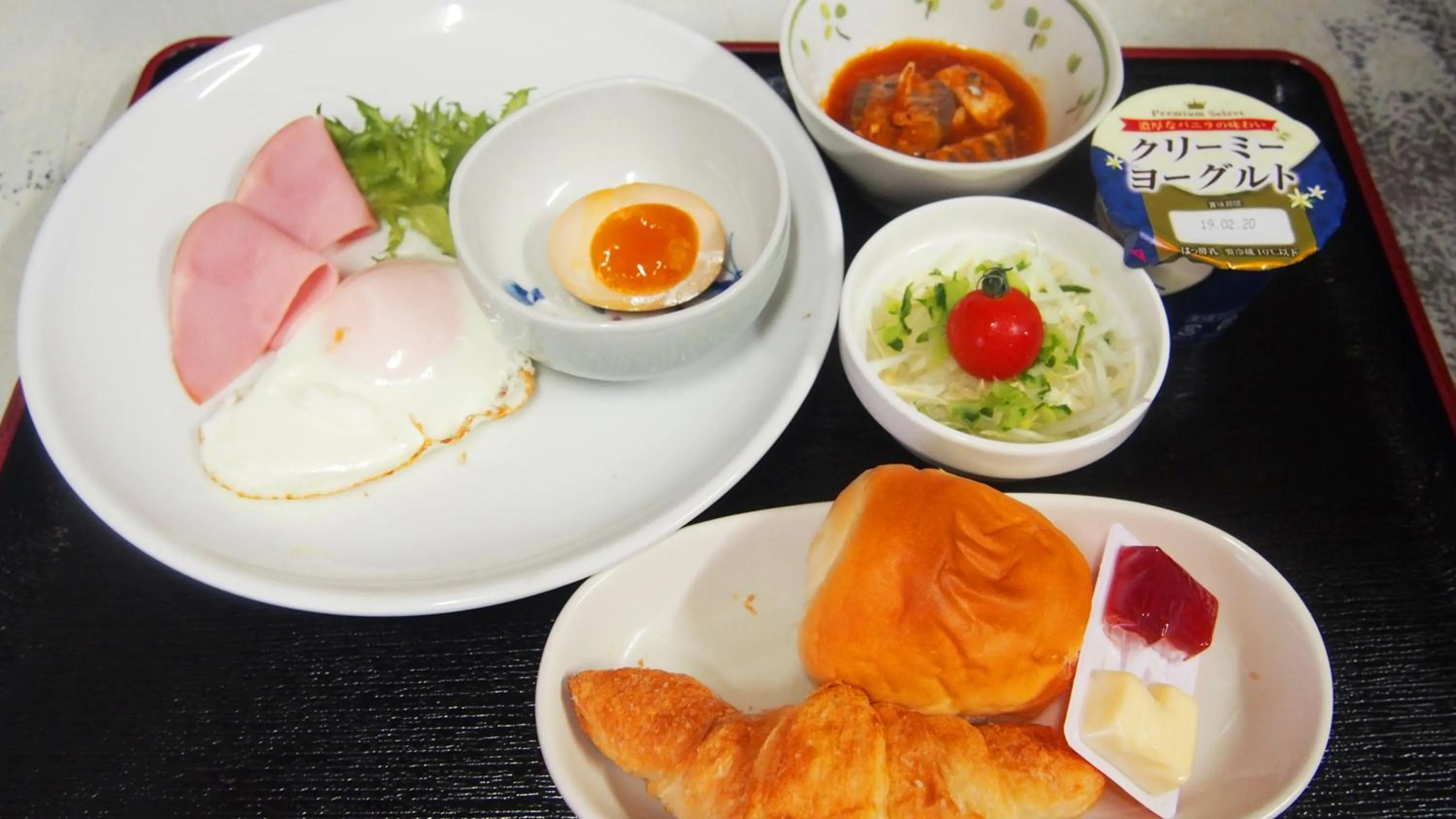 Asian breakfast in Hotel Pacific