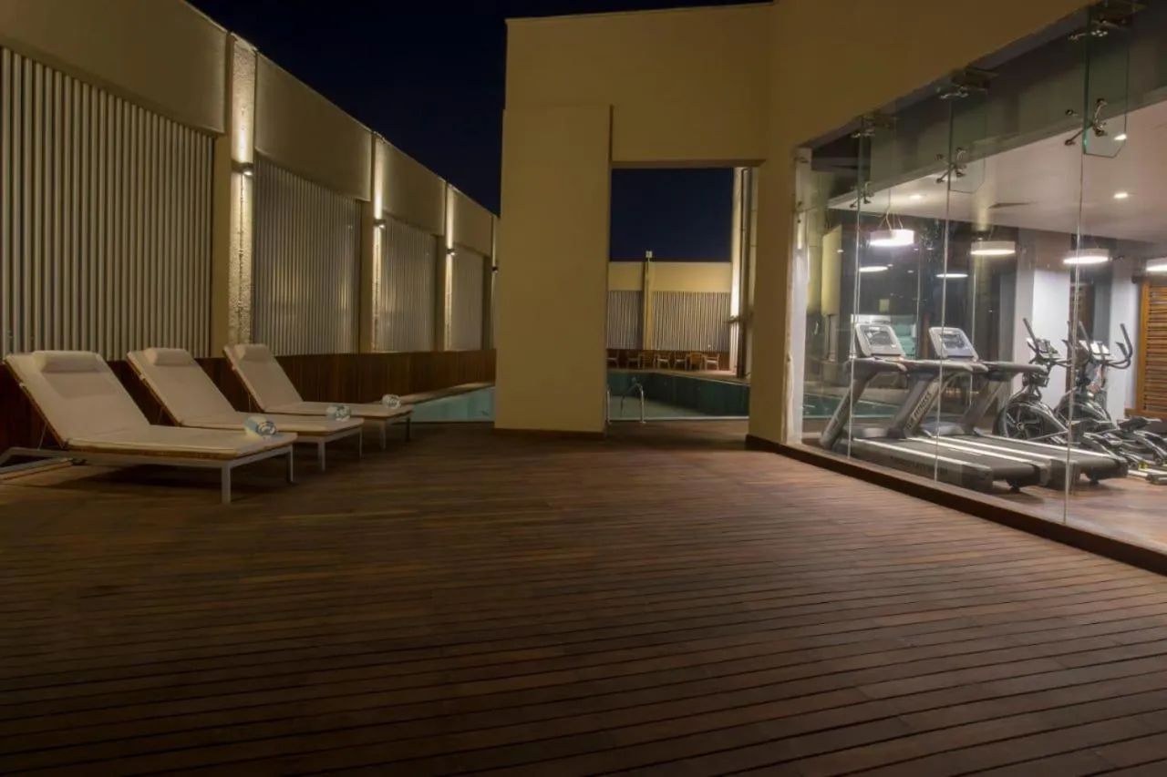 Swimming pool in Zone By The Park Kolkata, Newtown