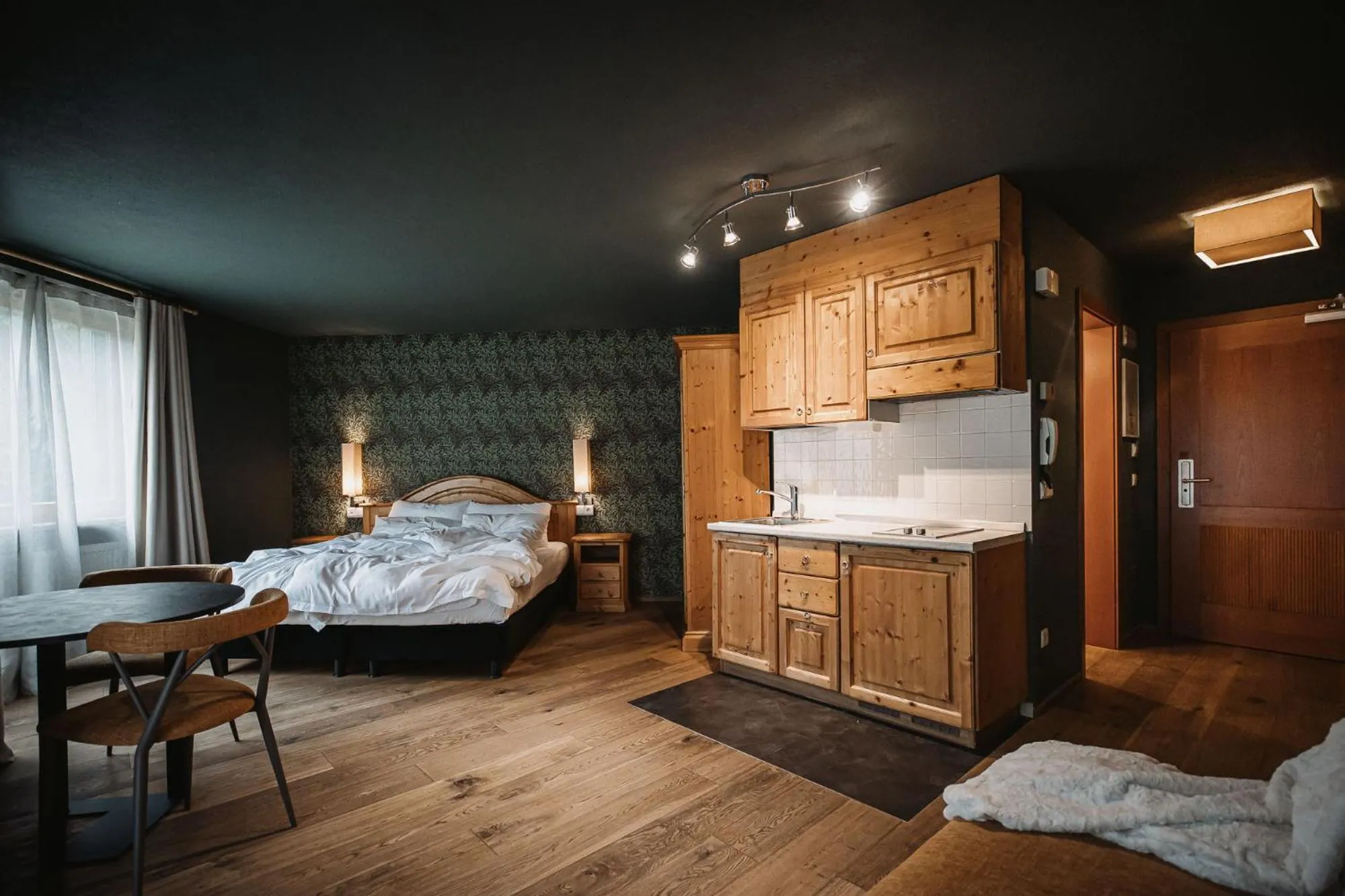 Bedroom, Bed in Nancy's Holiday Homes Dolomites