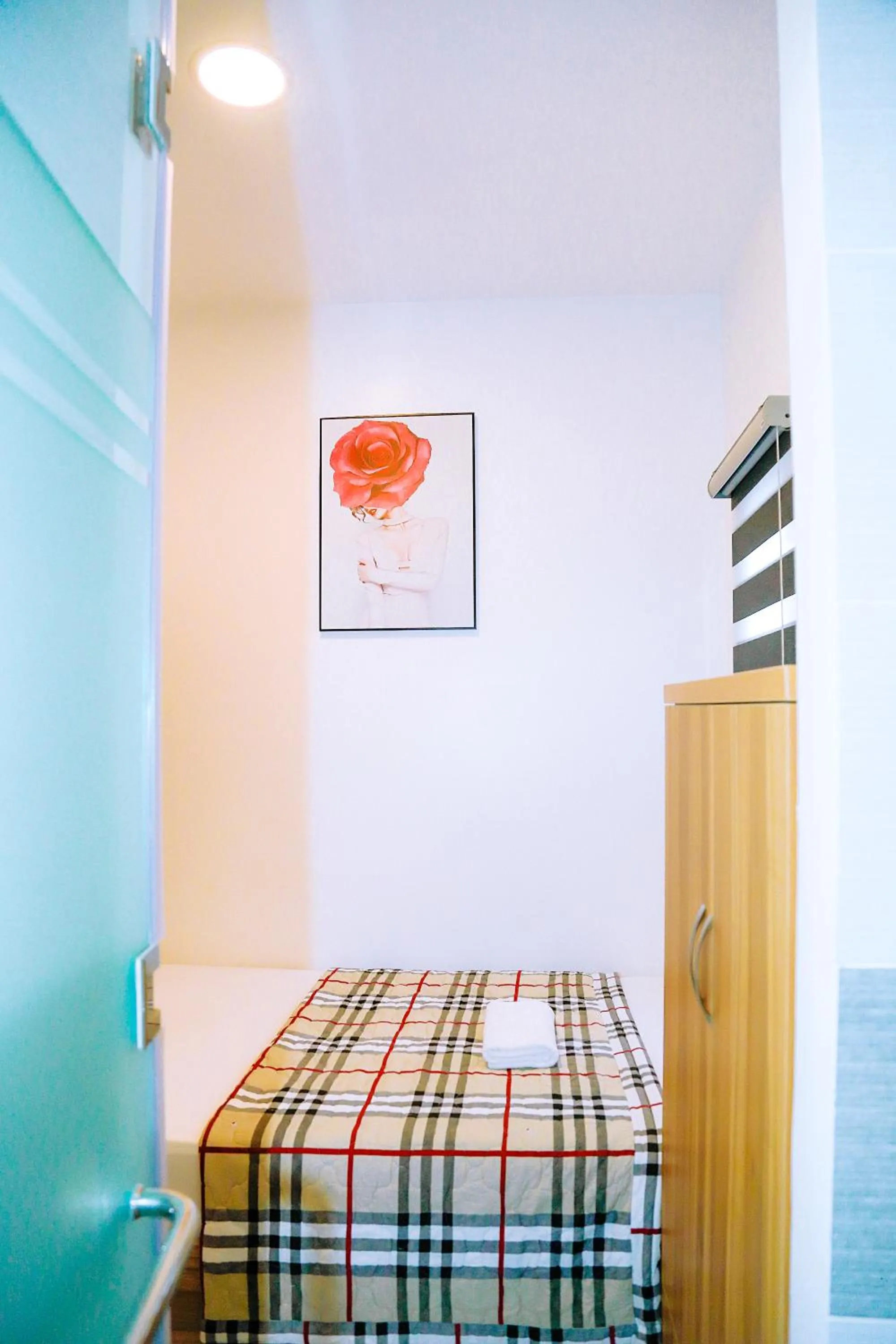 Bed in Louis Hotel - Bui Vien Walking Street