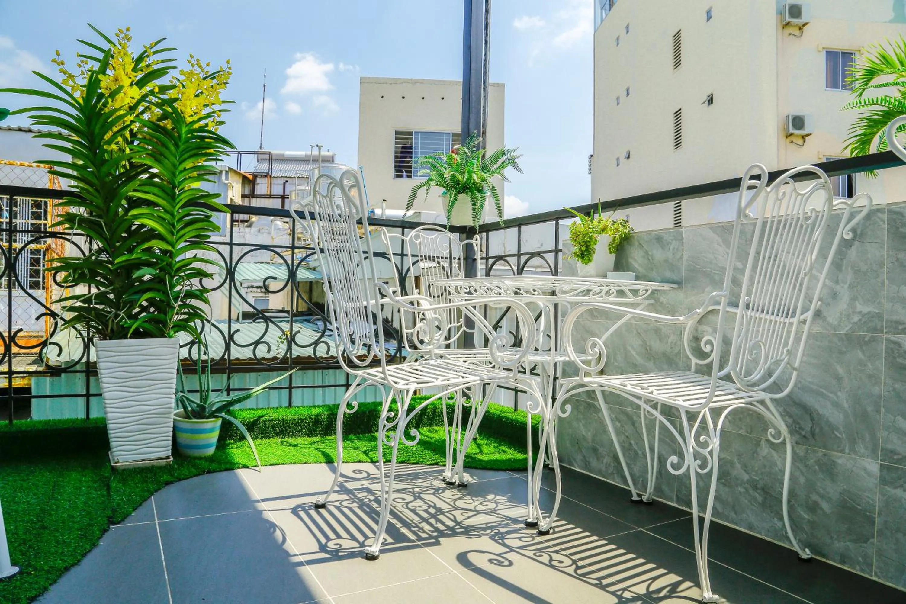 Louis Hotel - Bui Vien Walking Street