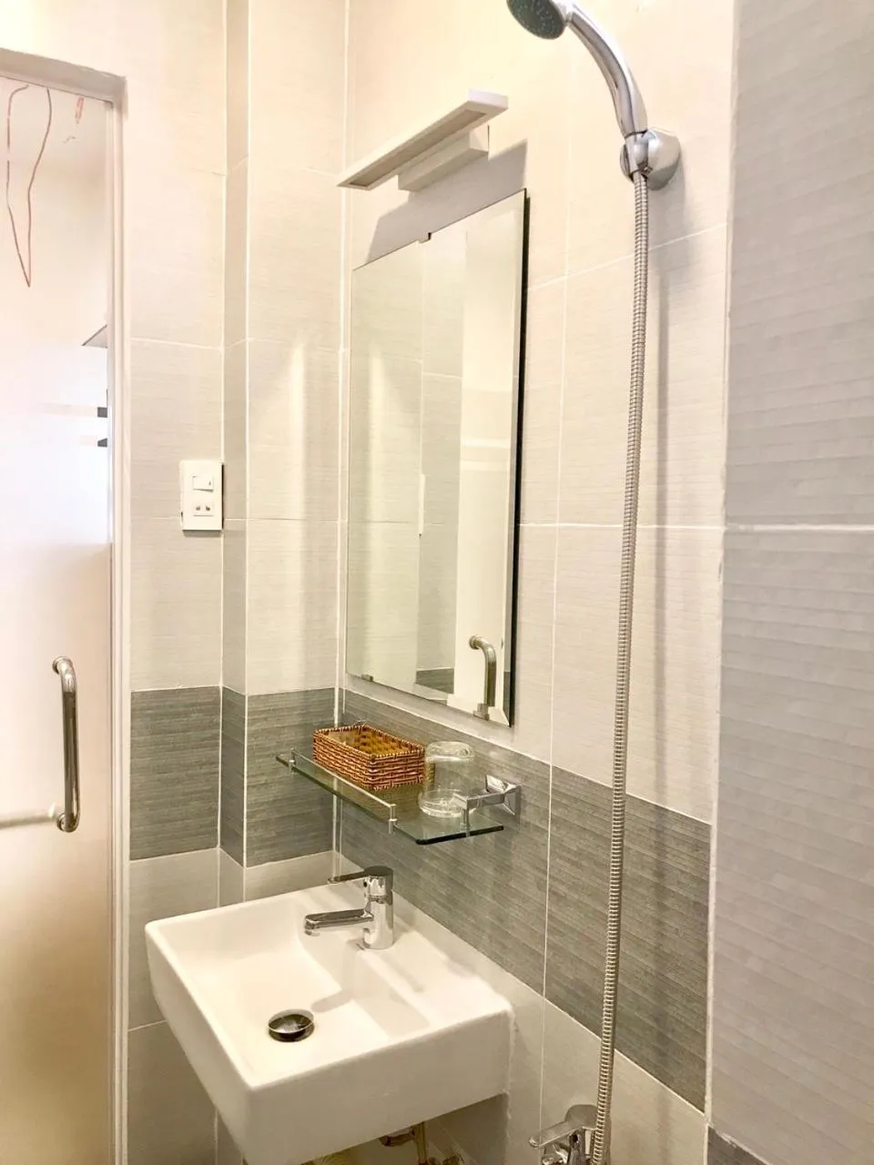 Louis Hotel - Bui Vien Walking Street