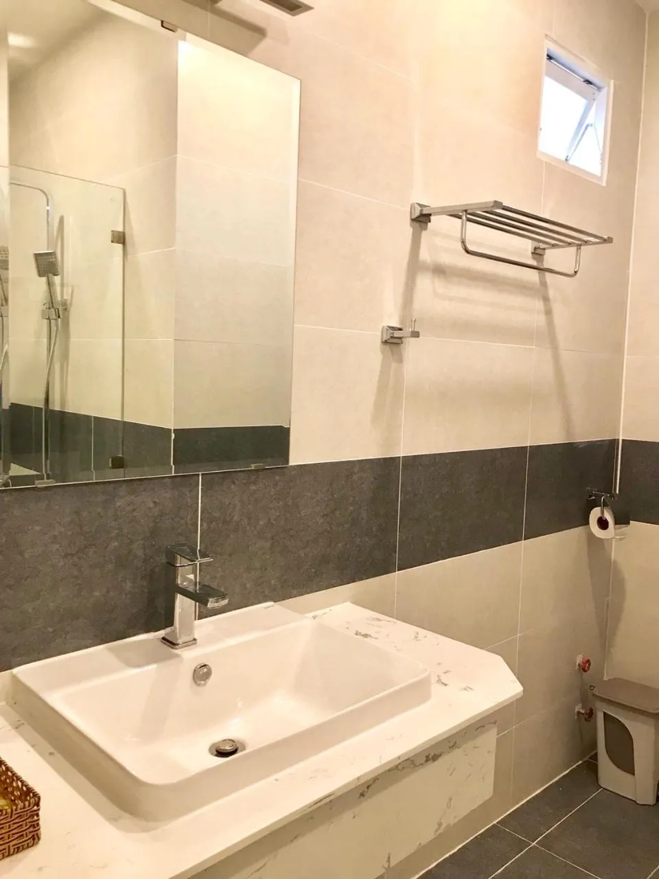 Louis Hotel - Bui Vien Walking Street