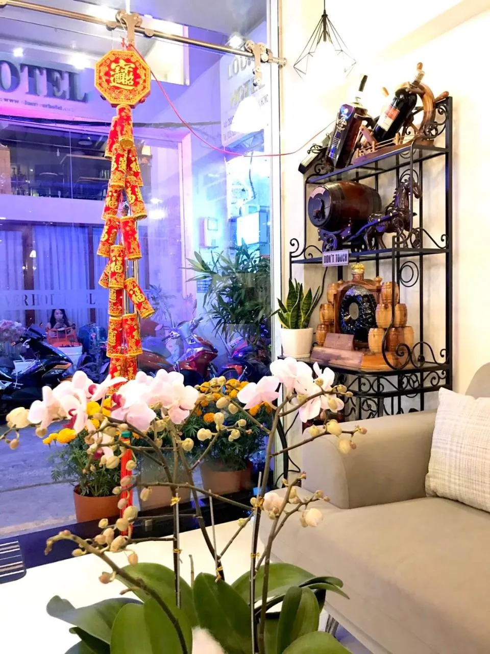 Louis Hotel - Bui Vien Walking Street