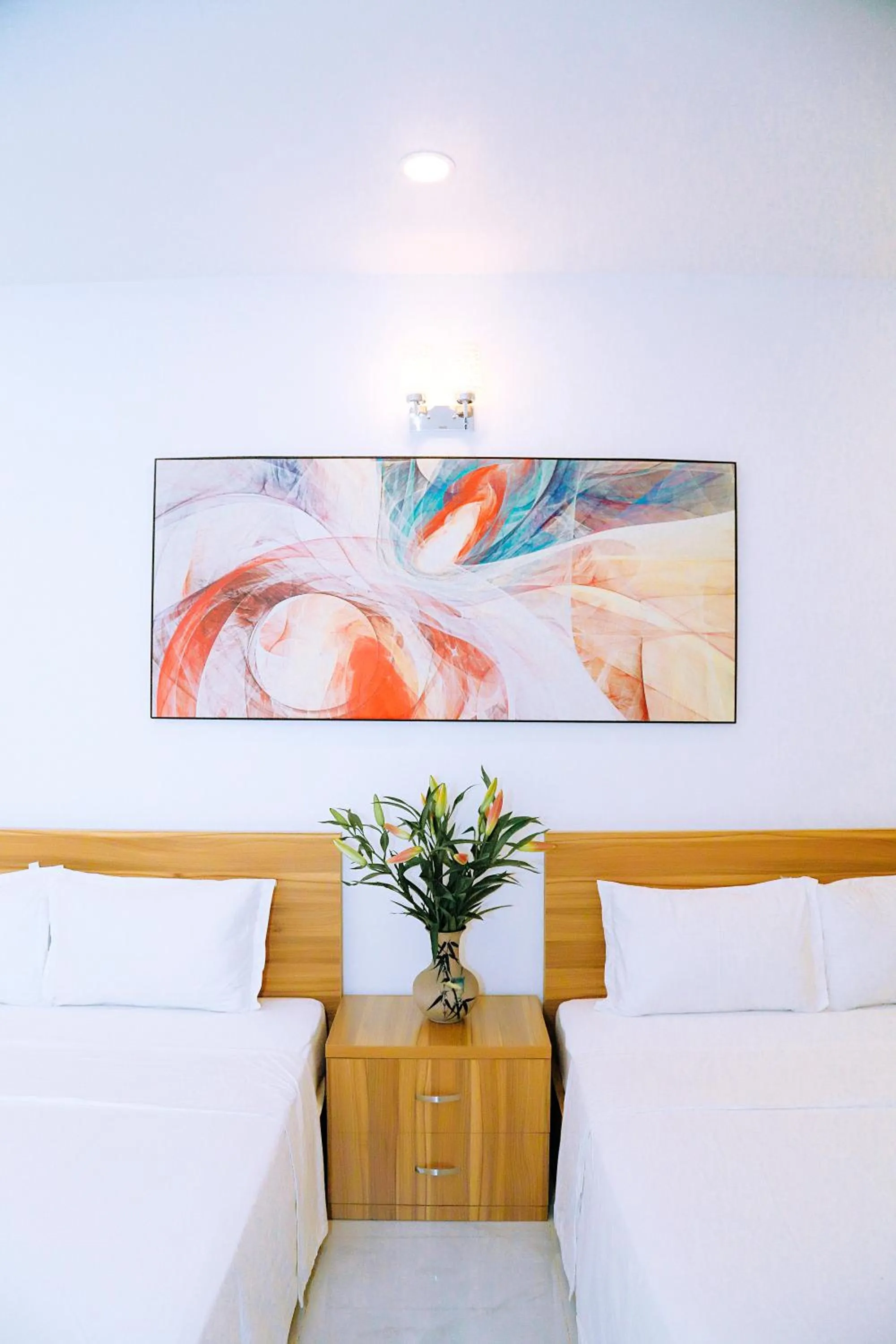 Bed in Louis Hotel - Bui Vien Walking Street