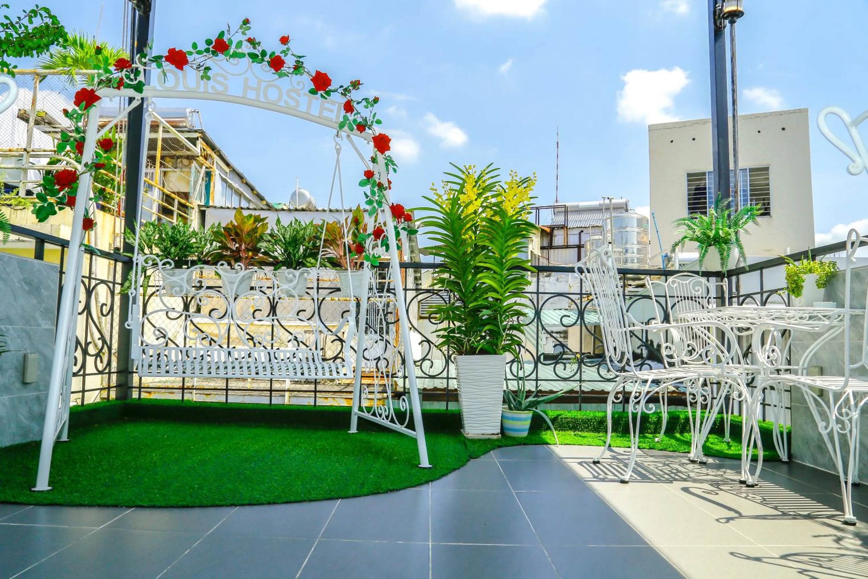 Louis Hotel - Bui Vien Walking Street