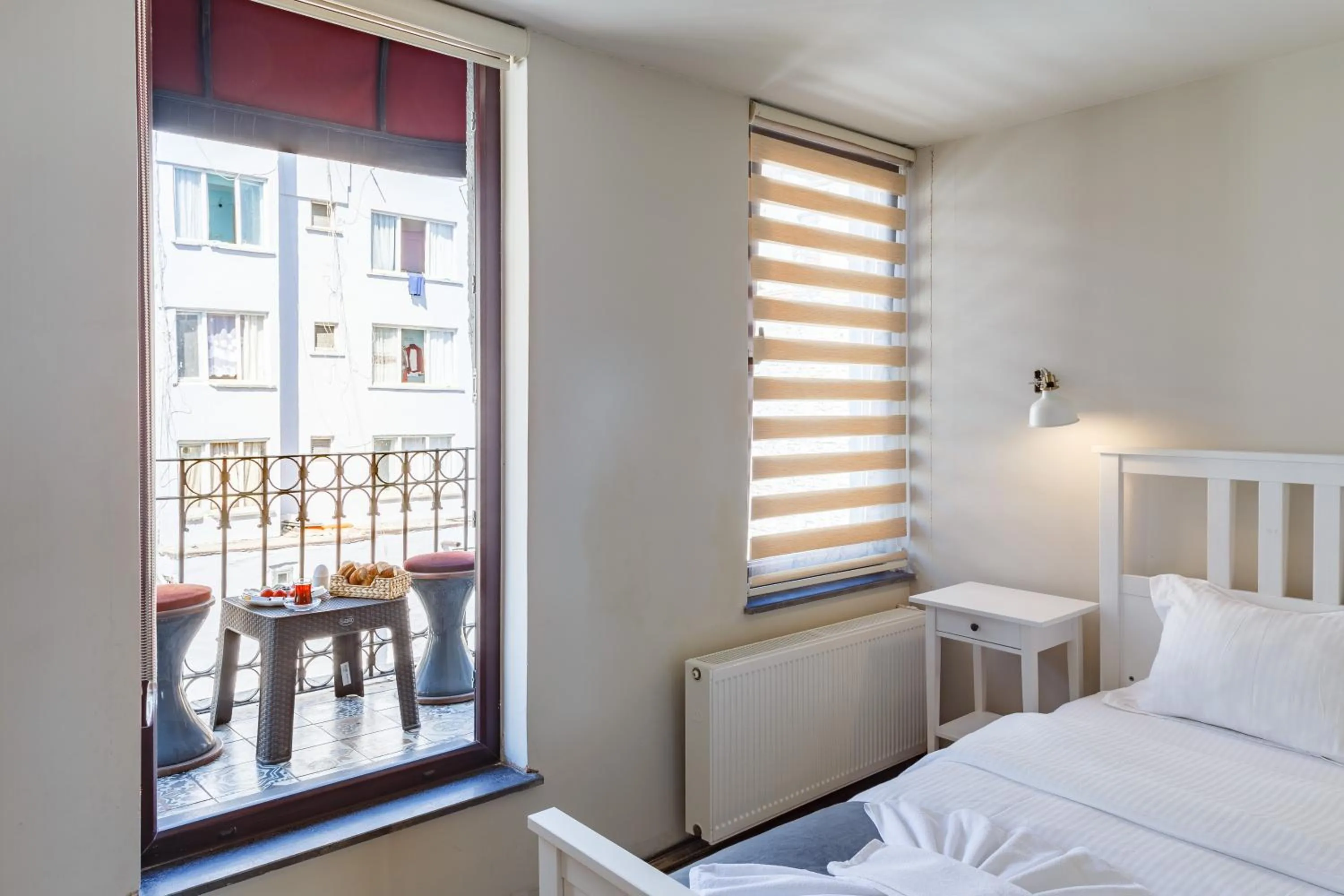 Bed in Hotel Miro Mansion Old City