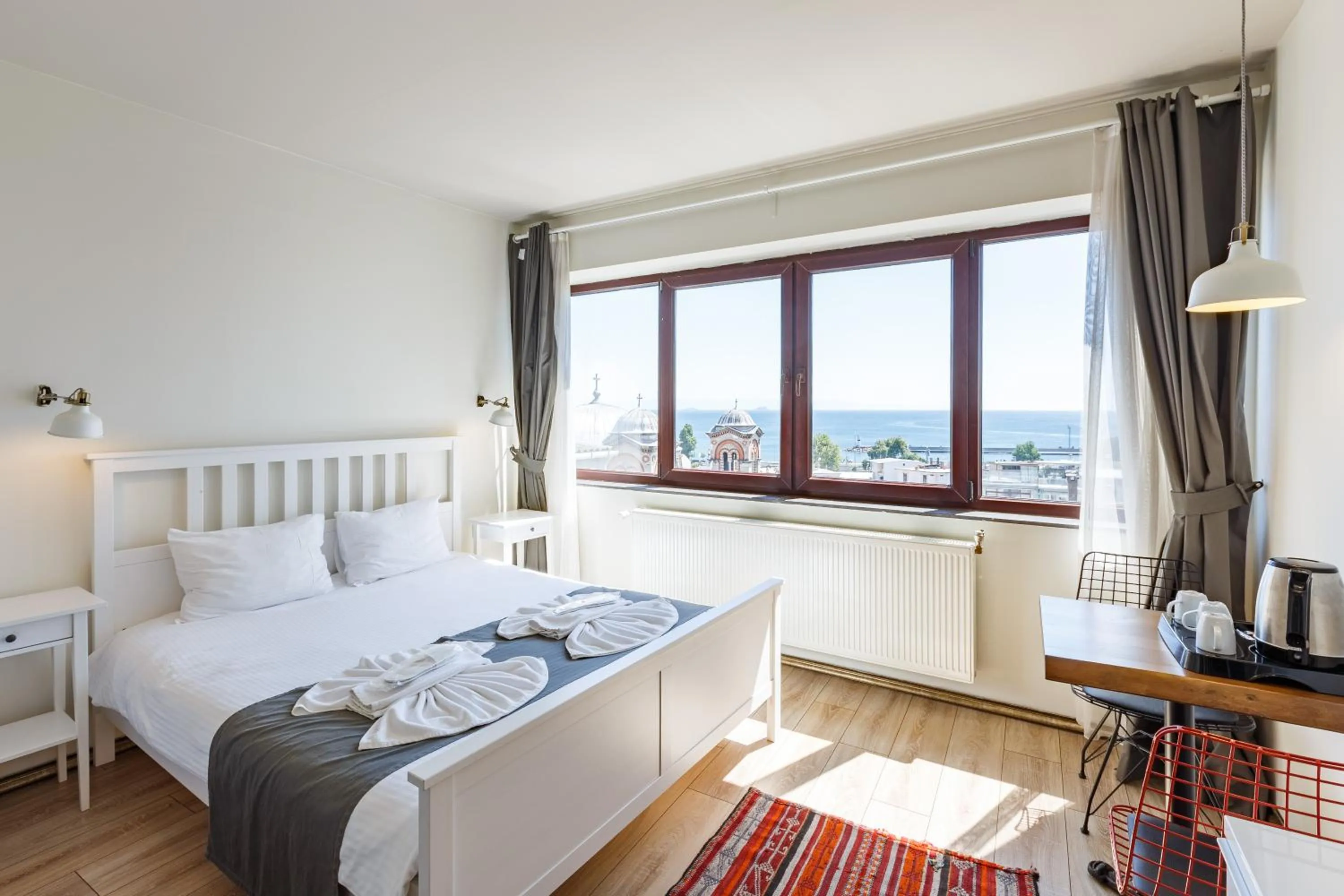 Bed in Hotel Miro Mansion Old City