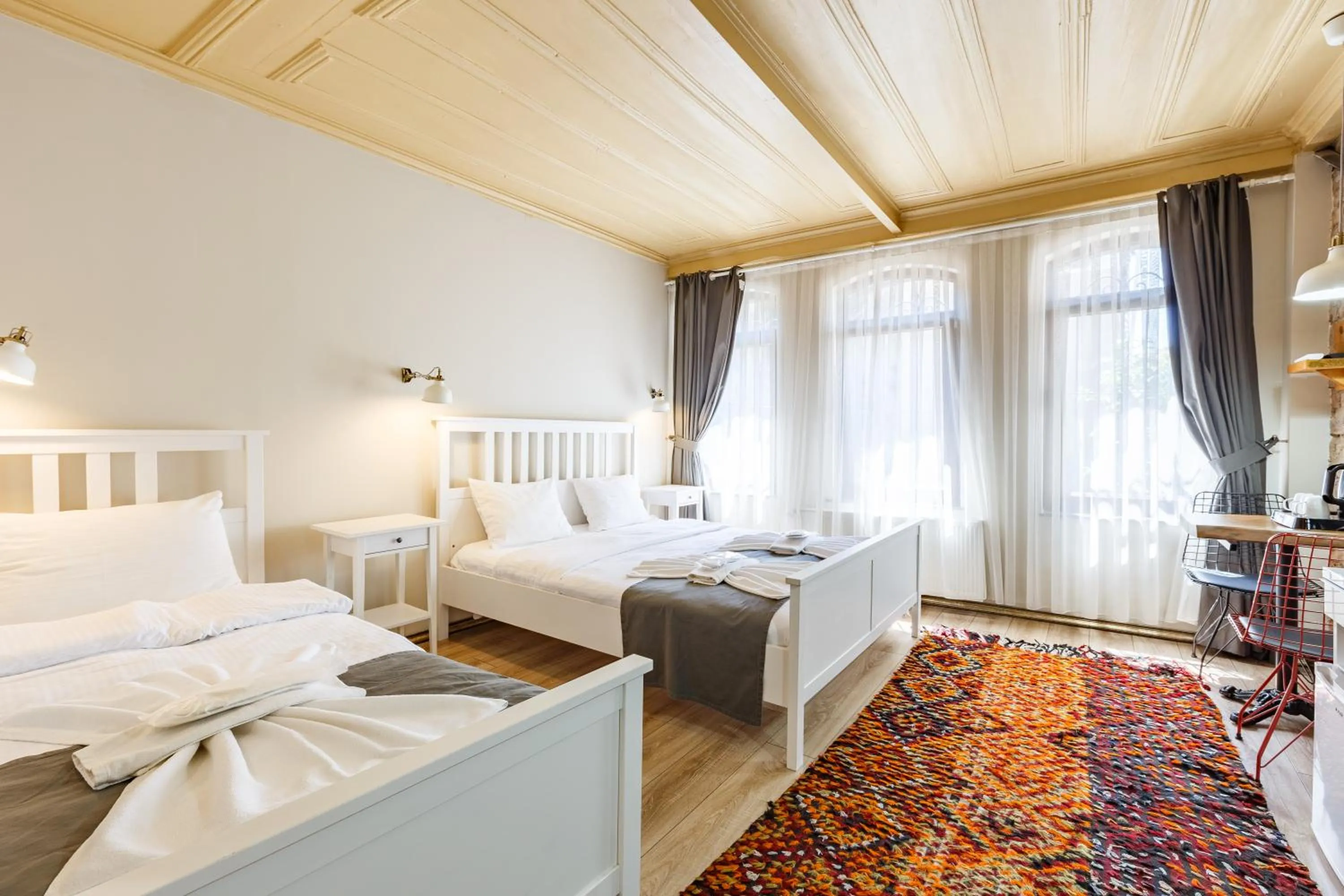 Bed in Hotel Miro Mansion Old City