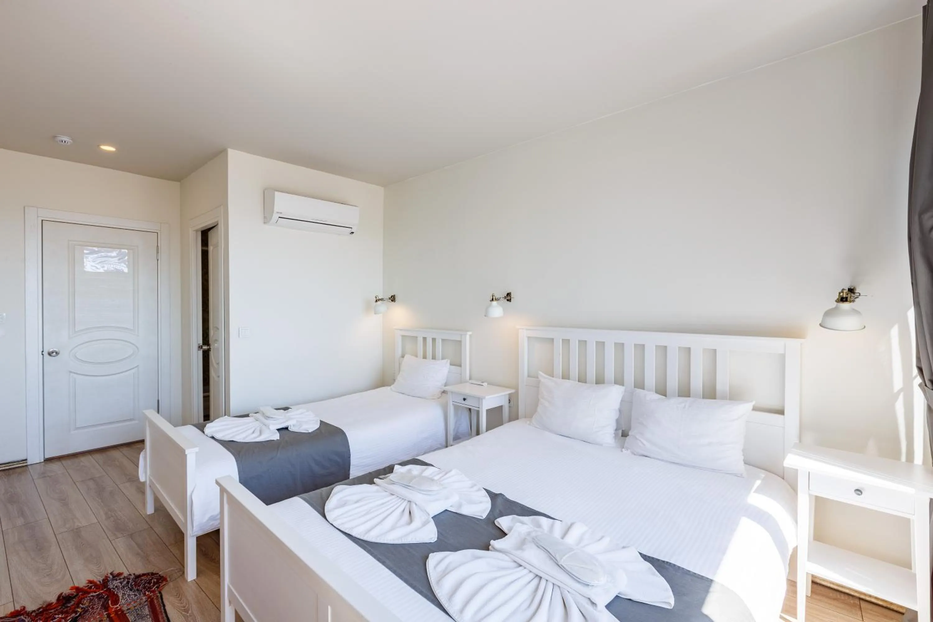 Bed in Hotel Miro Mansion Old City