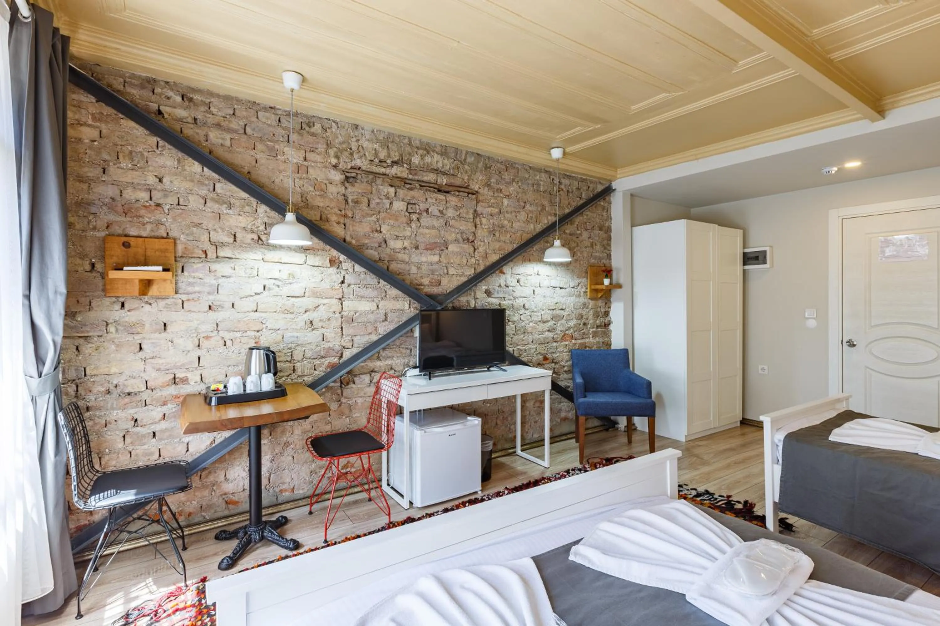 Other, Bed in Hotel Miro Mansion Old City