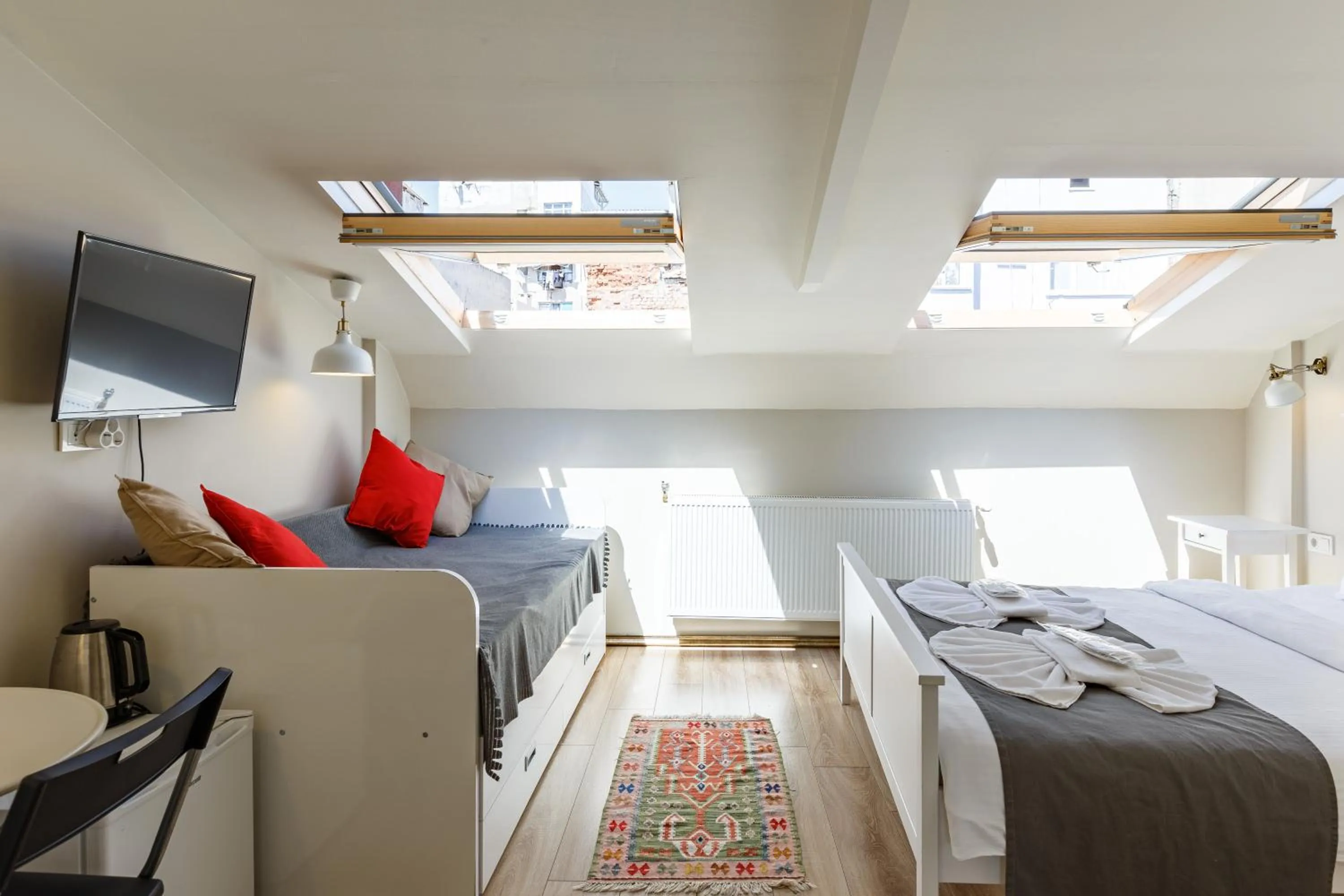 Bed in Hotel Miro Mansion Old City