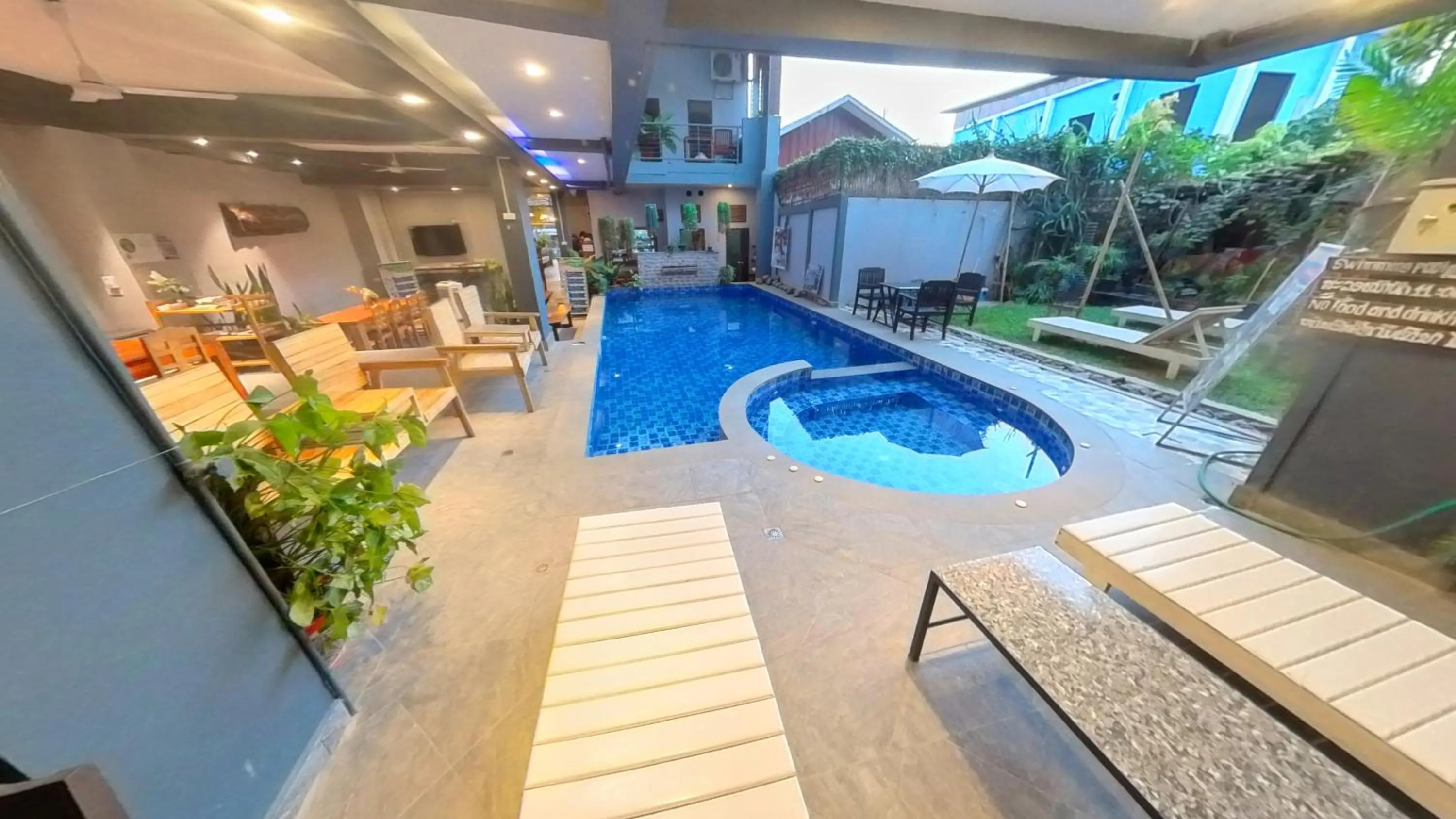 Property building in FARAWAY SUITES