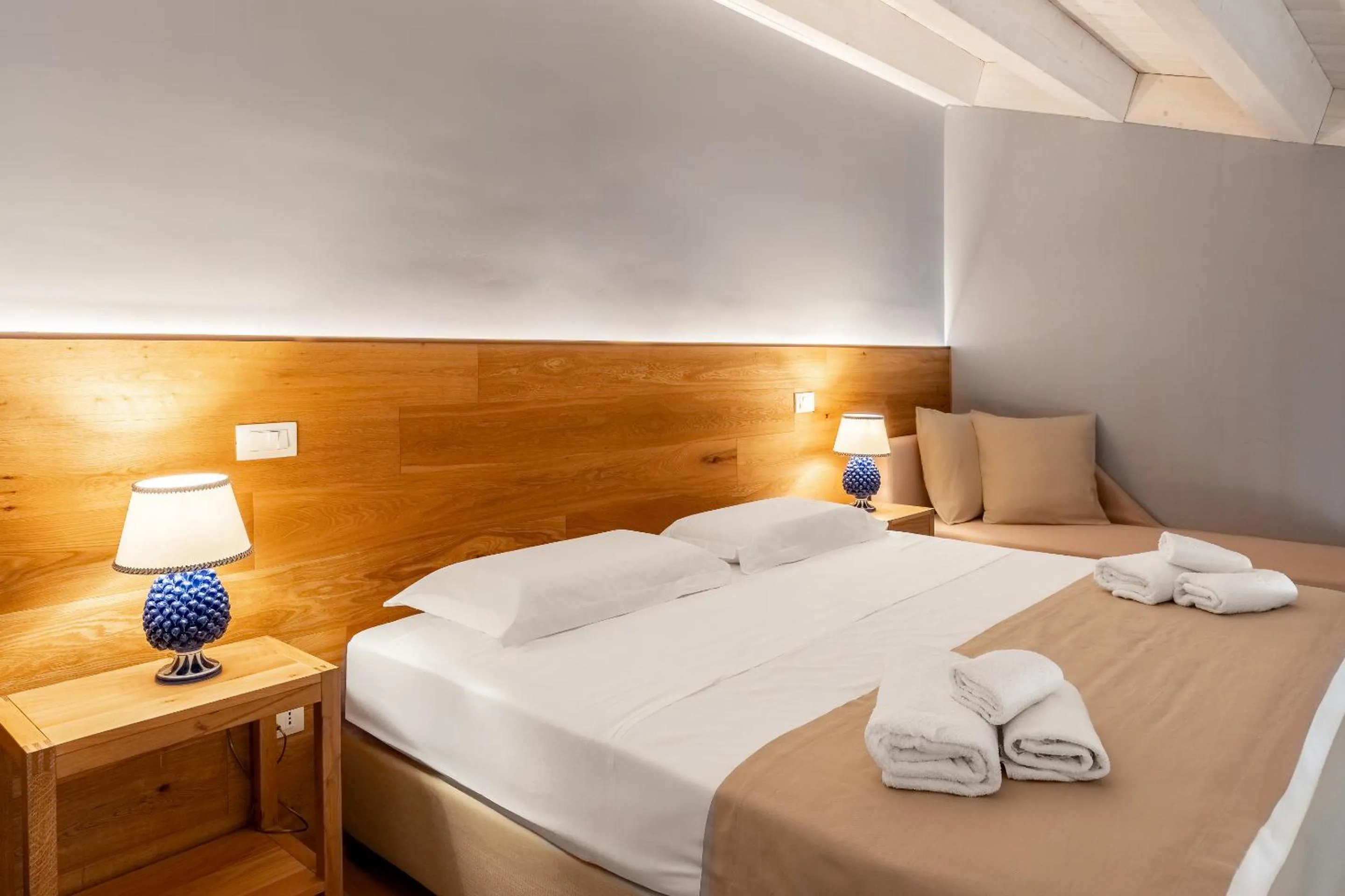 Bedroom, Bed in Ballium Luxury Relais