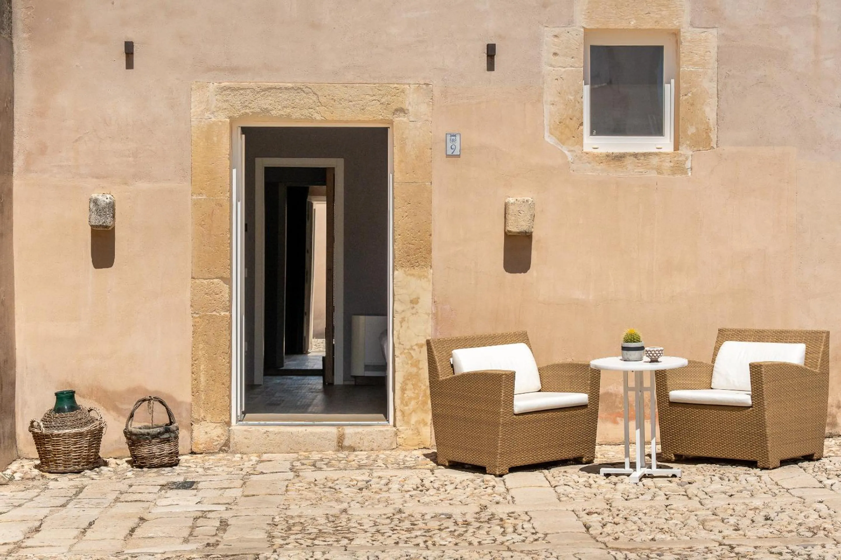 Patio in Ballium Luxury Relais