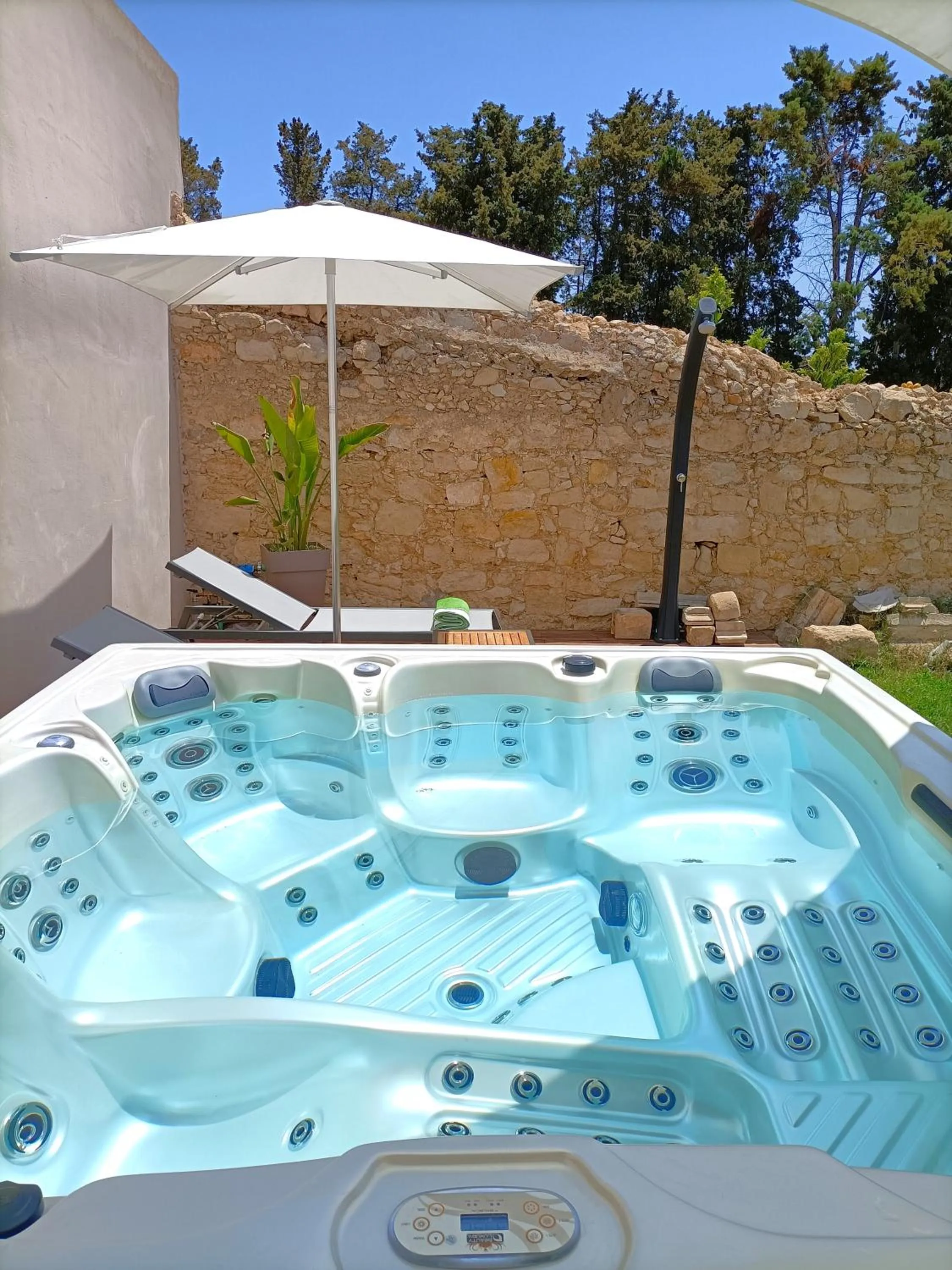 Hot Tub in Ballium Luxury Relais