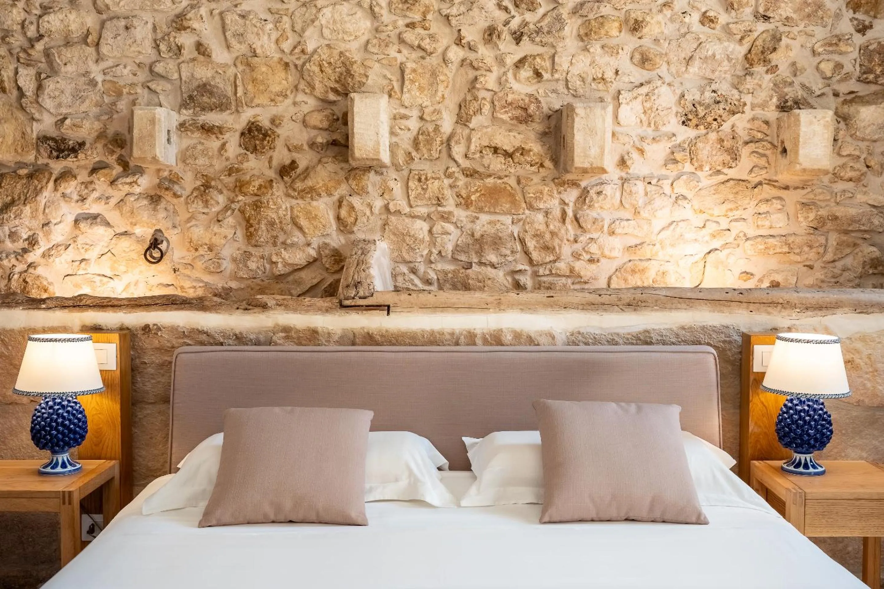 Bed in Ballium Luxury Relais