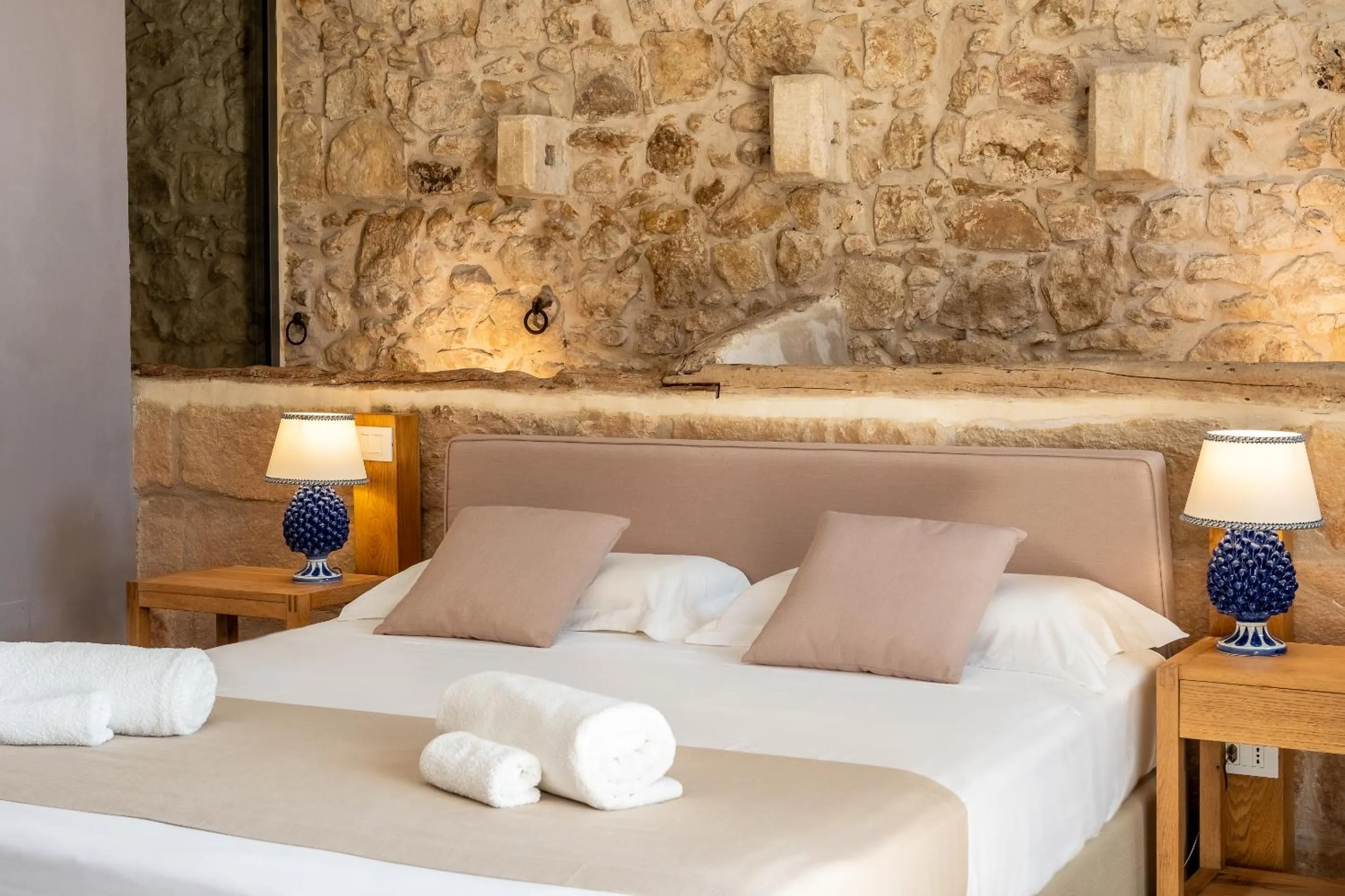 Bed in Ballium Luxury Relais