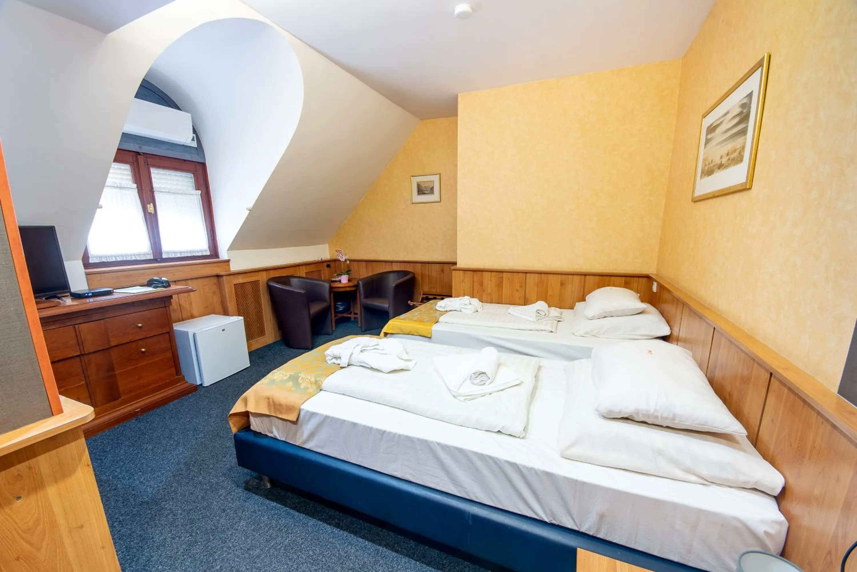 Photo of the whole room, Bed in Nyerges Hotel Termál Superior
