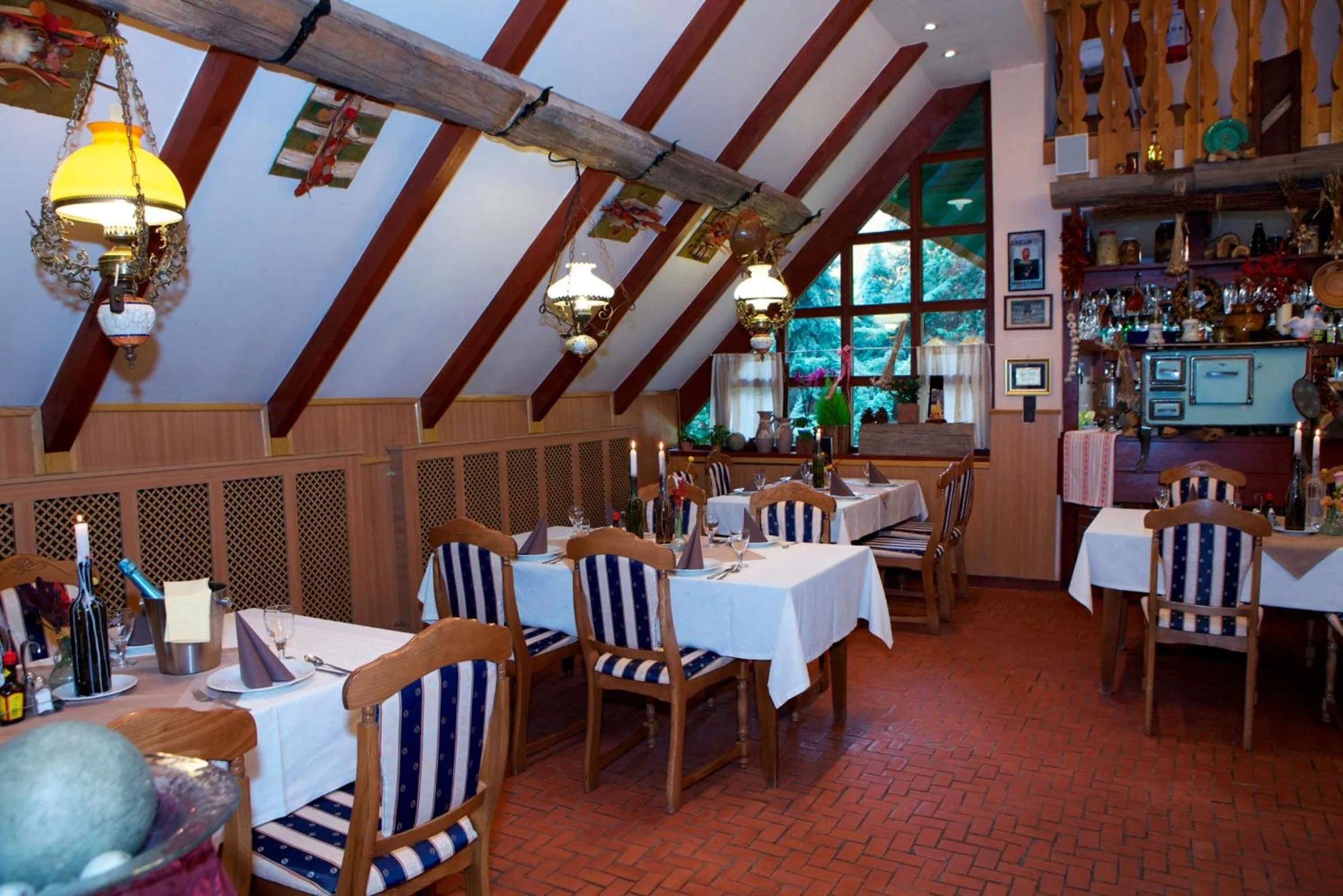 Restaurant/places to eat in Nyerges Hotel Termál Superior