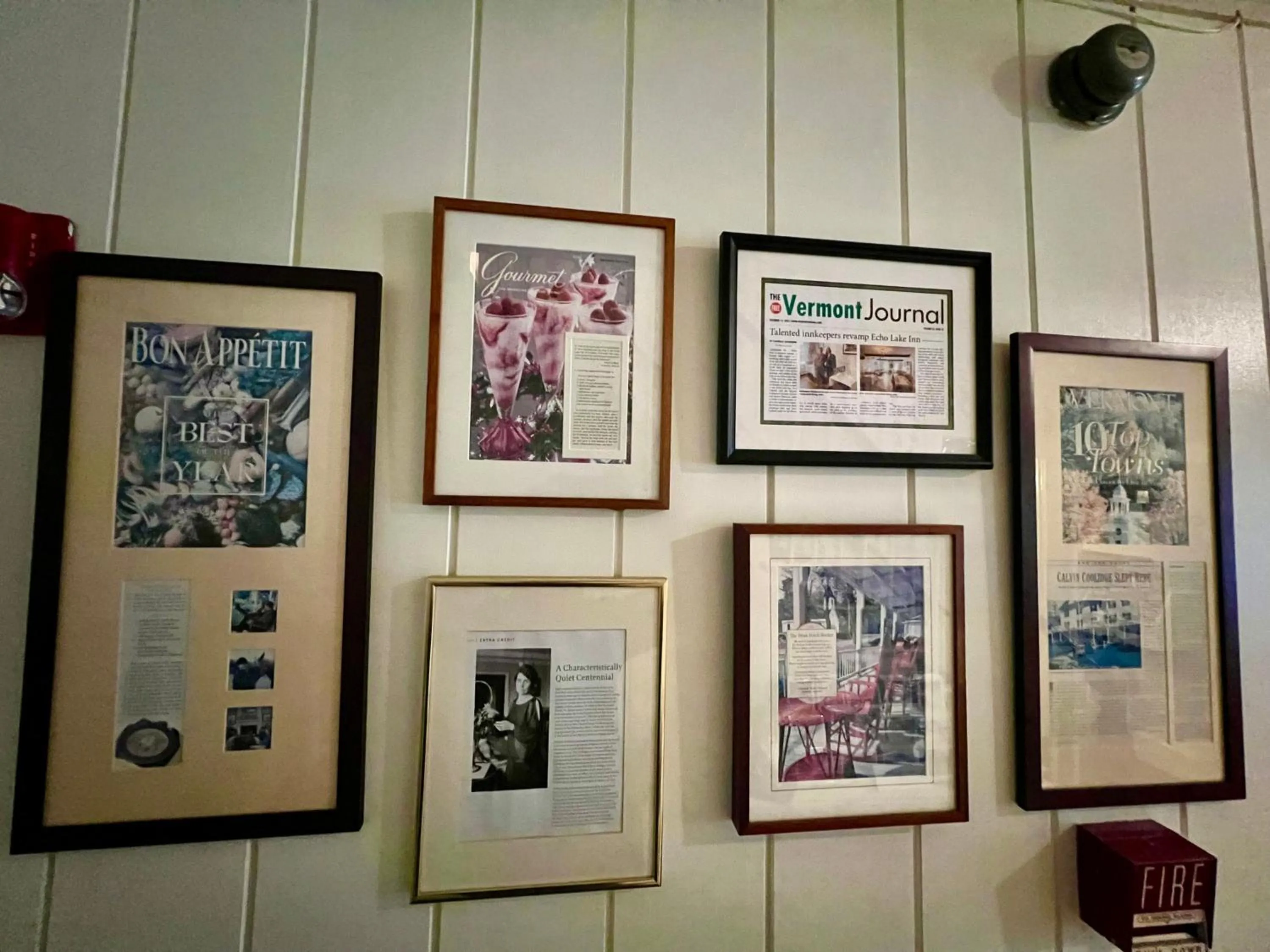 Lobby or reception in Echo Lake Inn